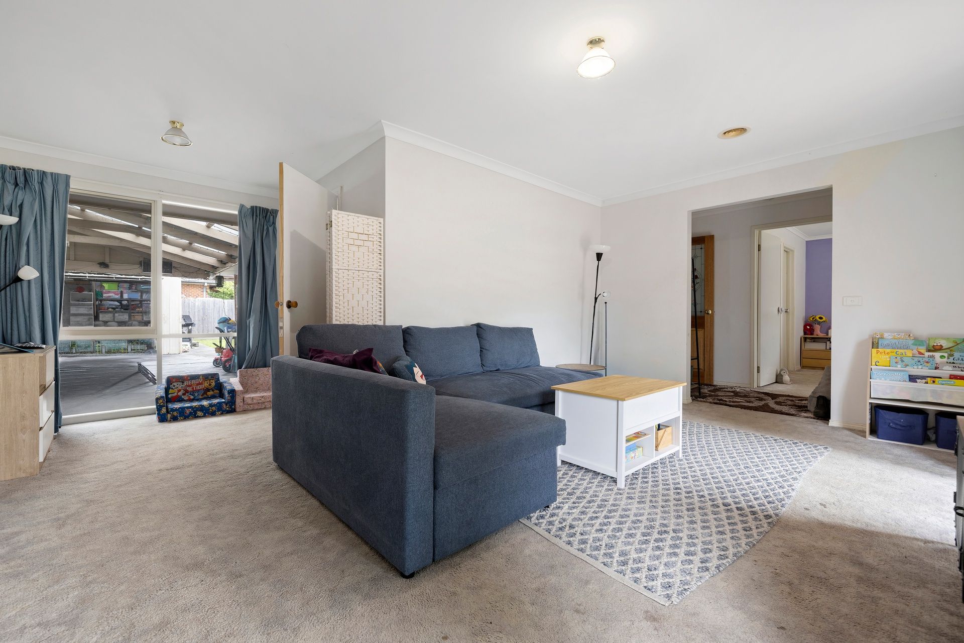 10 Bronhill Court — photo 3 of 24