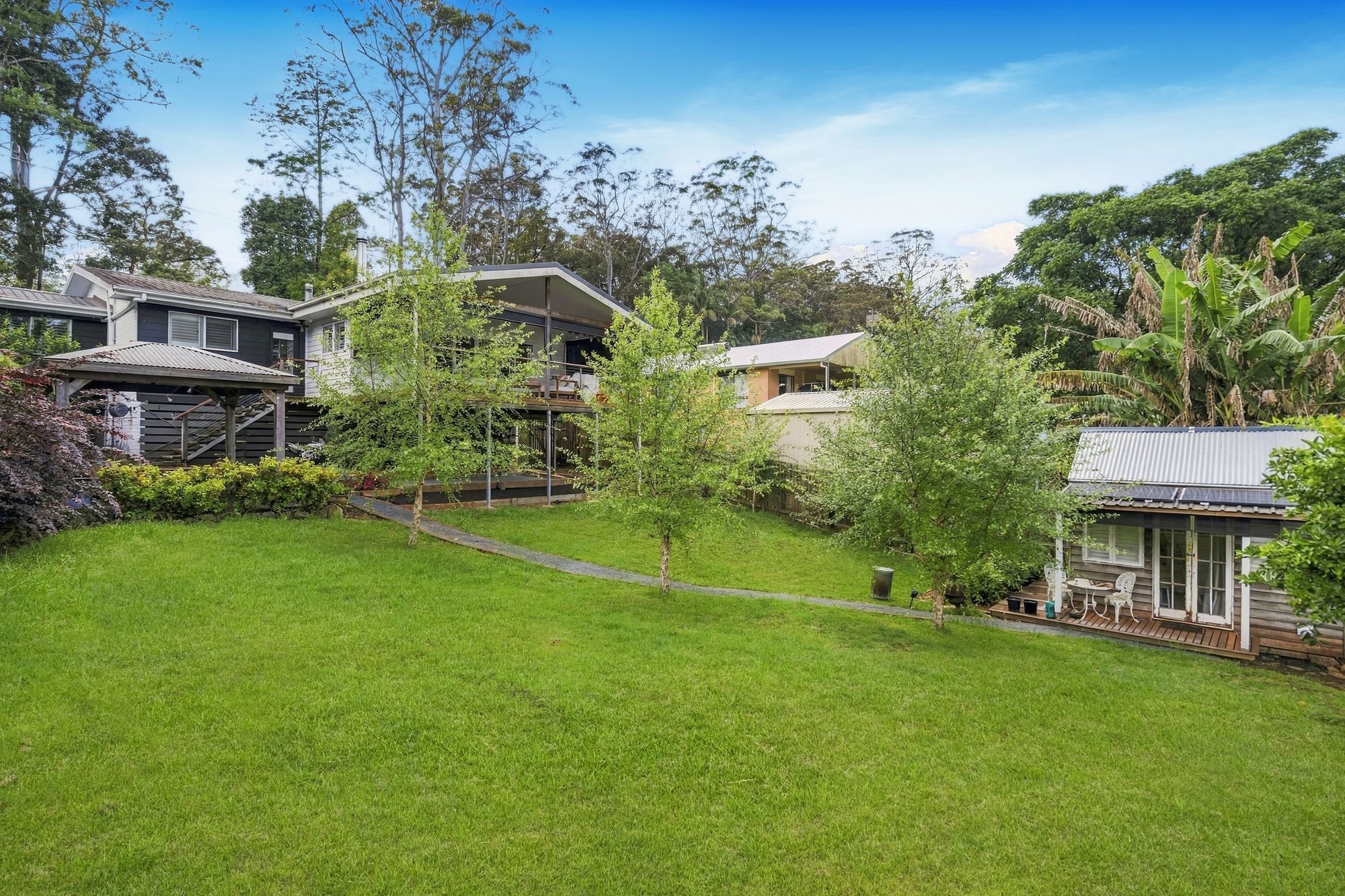 32 Knoll Road — photo 15 of 17