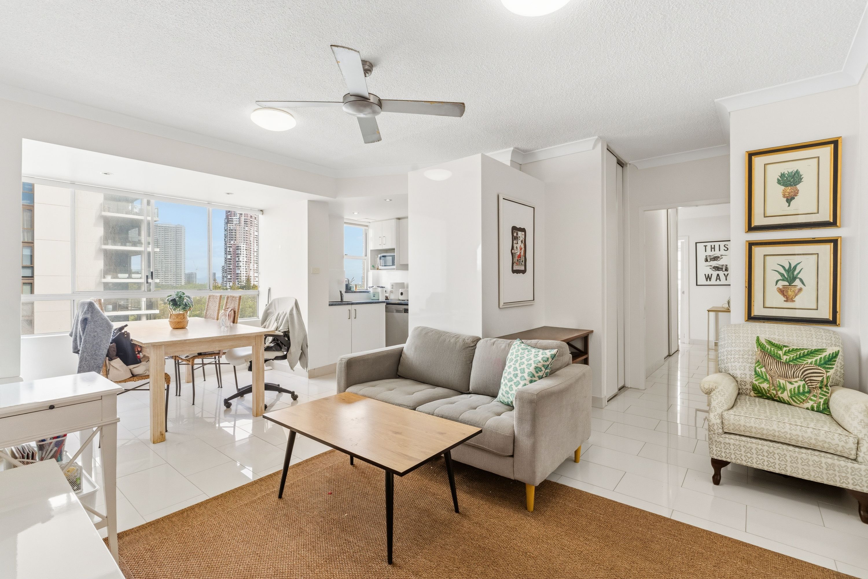 18/15 Pacific Street — photo 3 of 17