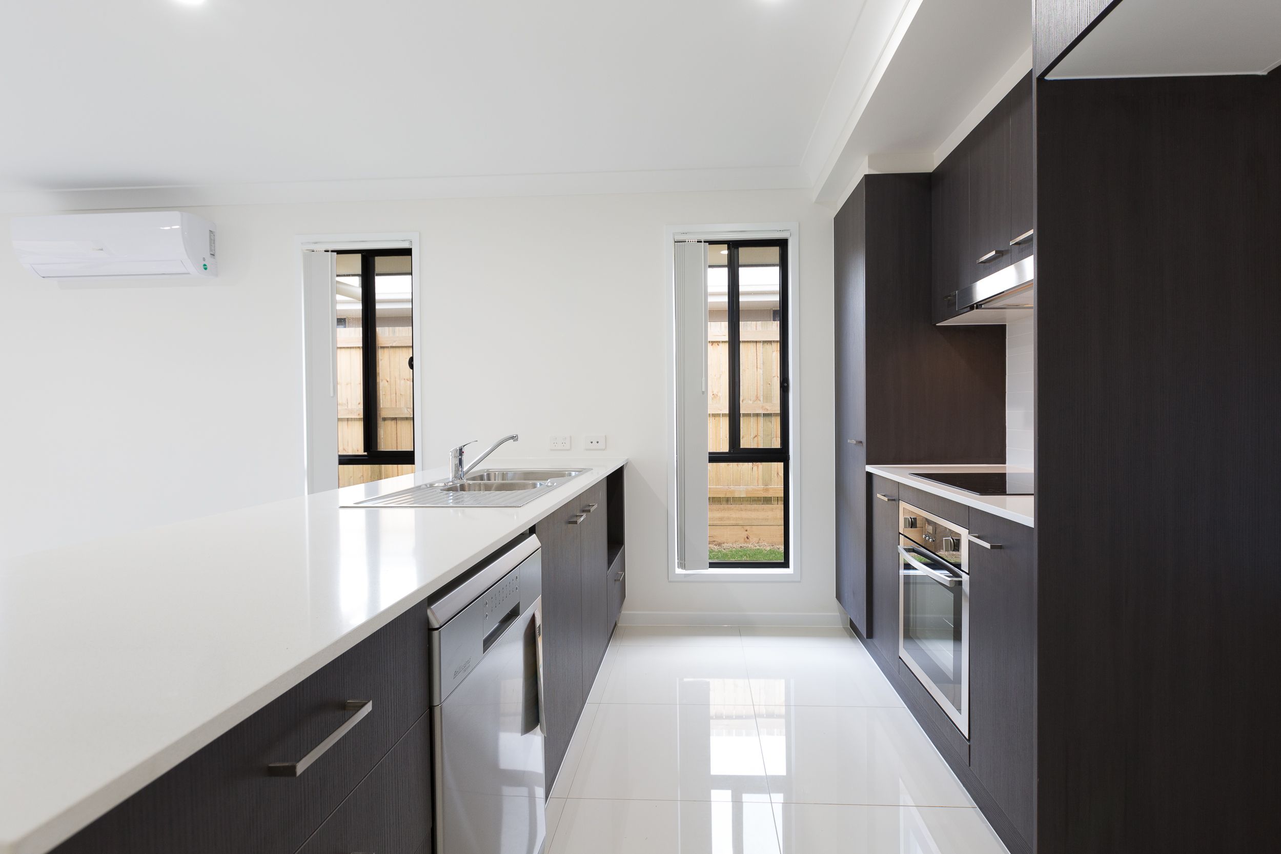 1/25 Baird Circuit, Redbank Plains, QLD 4301
