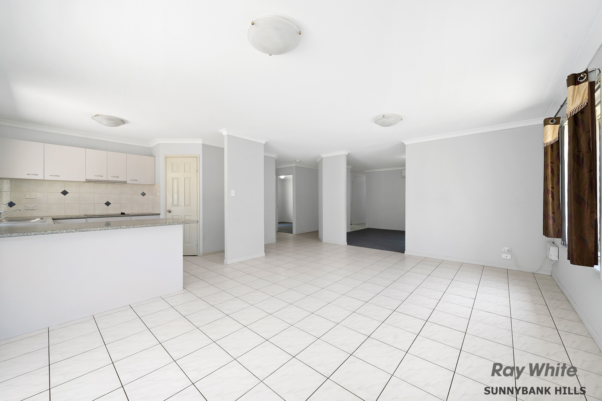 12 Innes Close, Parkinson, QLD 4115