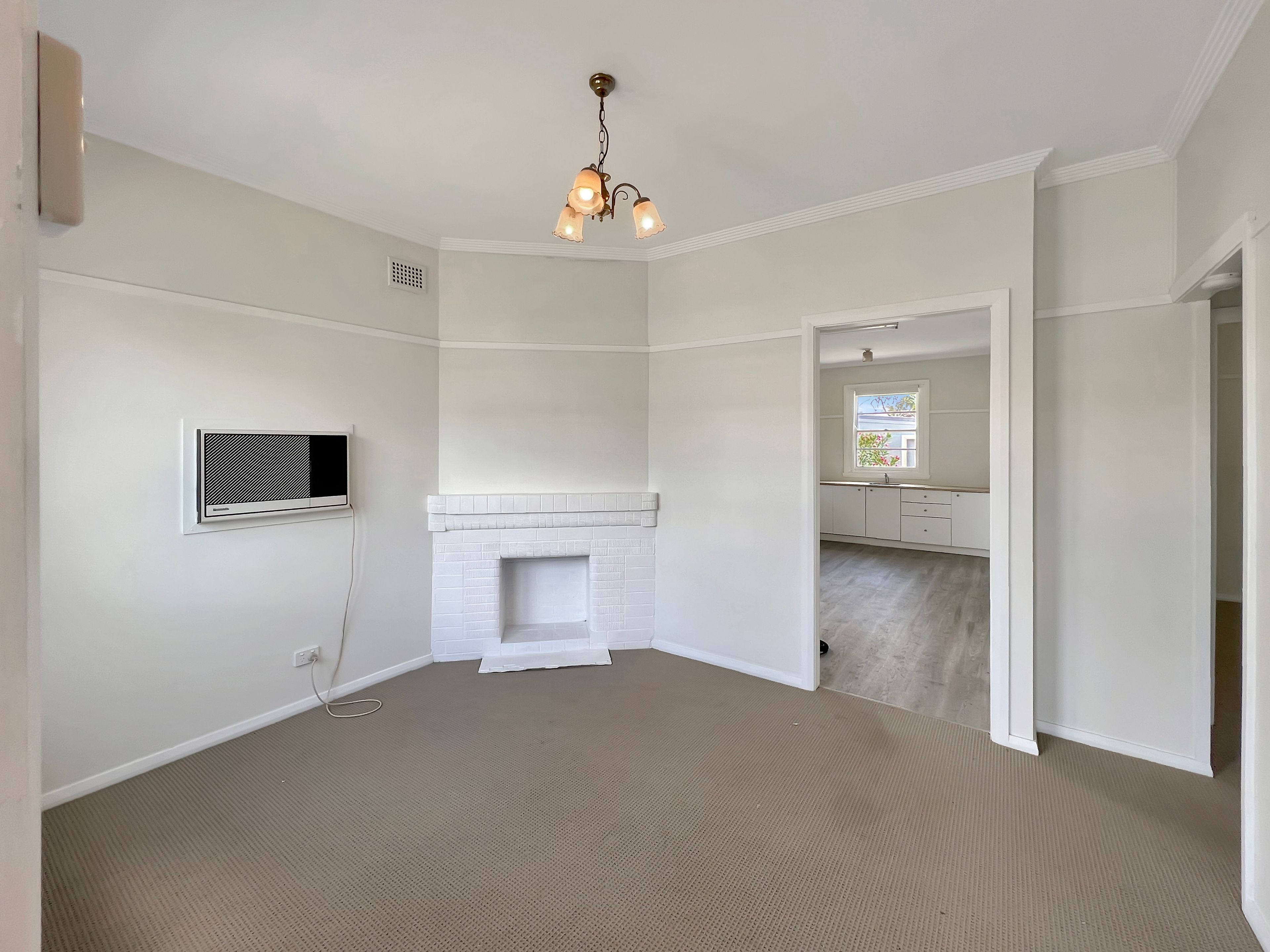 8 John Street, Tighes Hill, NSW 2297