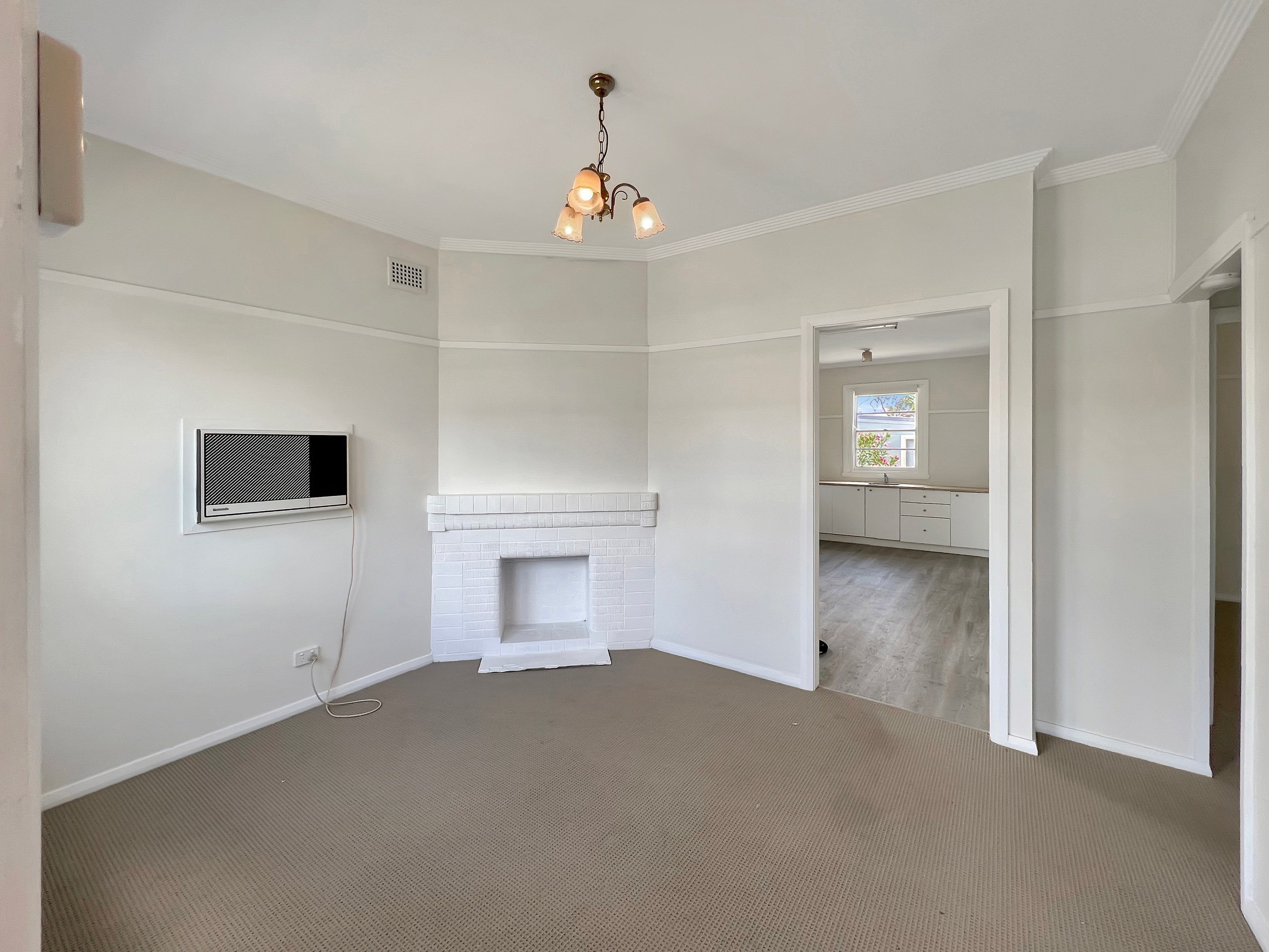 8 John Street, Tighes Hill, NSW 2297