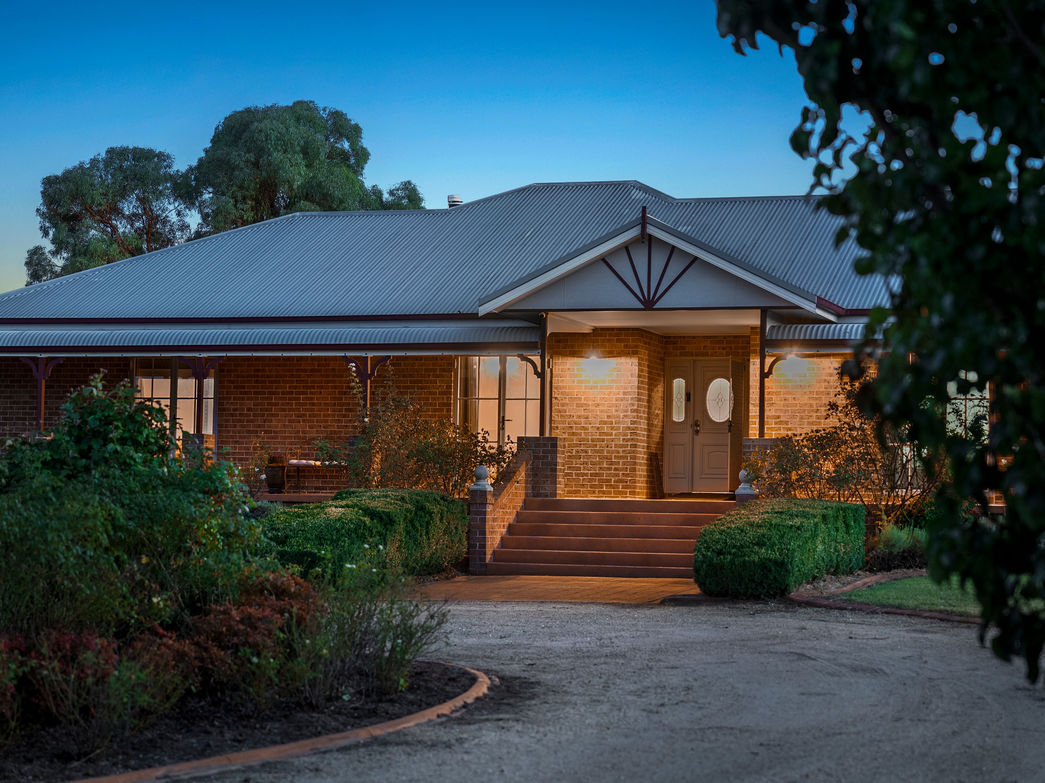 106 Runnymede Drive, Inverell, NSW 2360