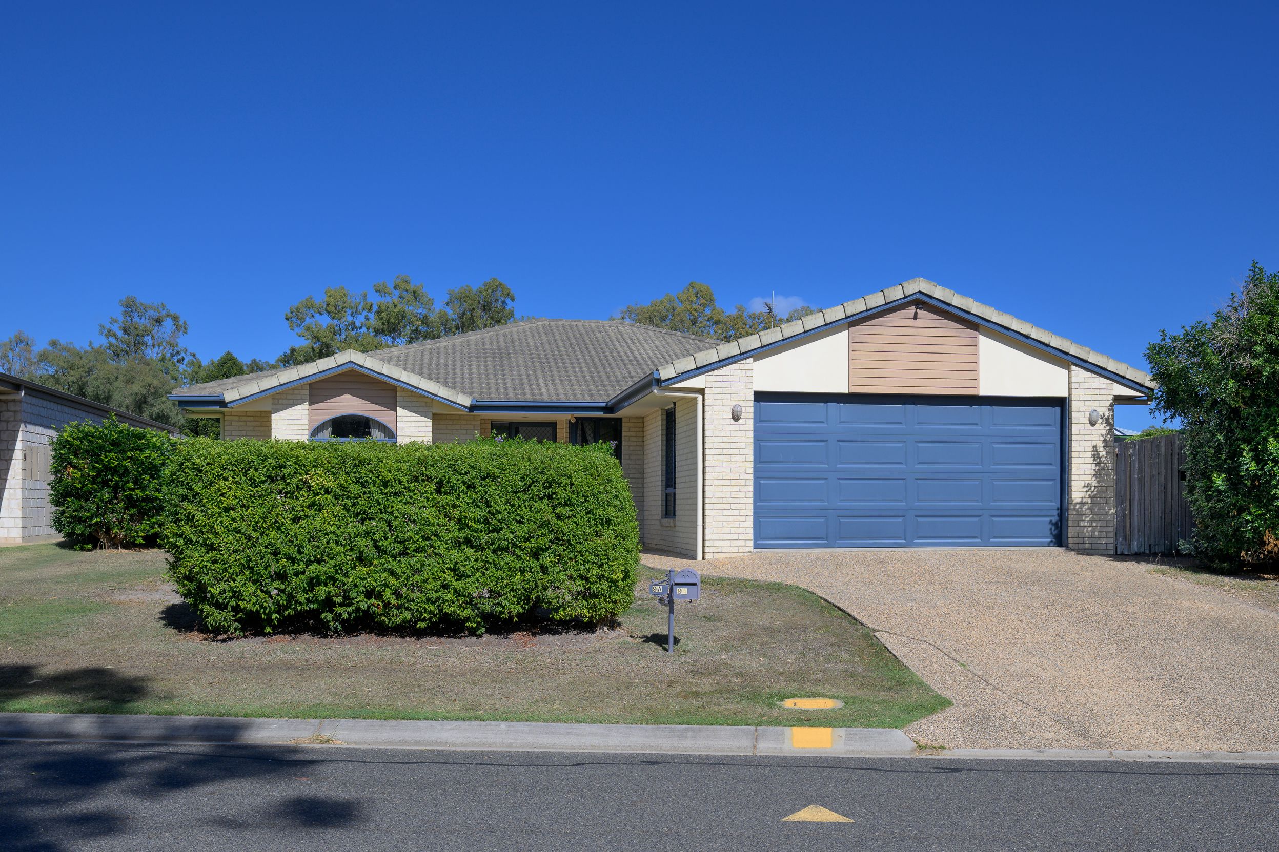 9a Links Court, Kin Kora, QLD 4680