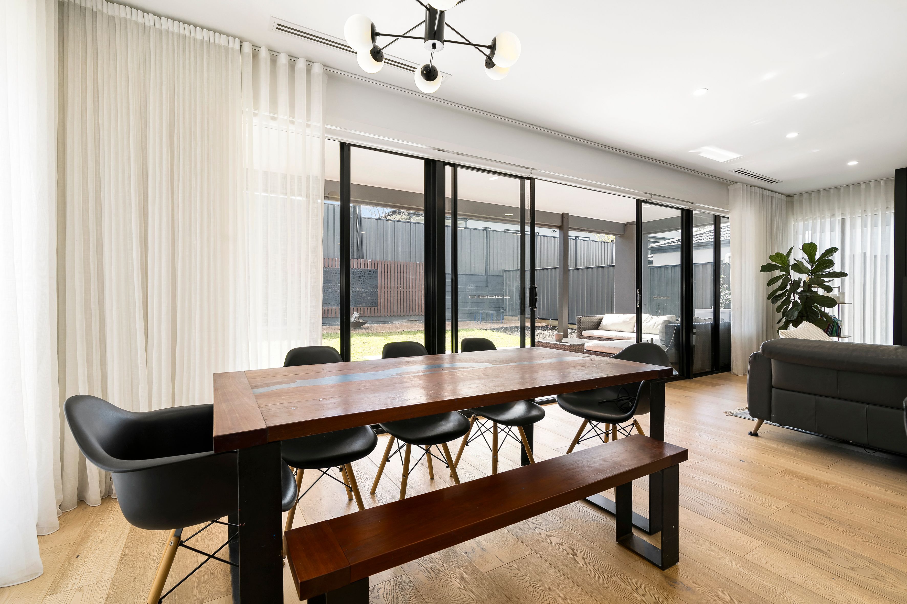 20 Koomba Crescent — photo 5 of 13