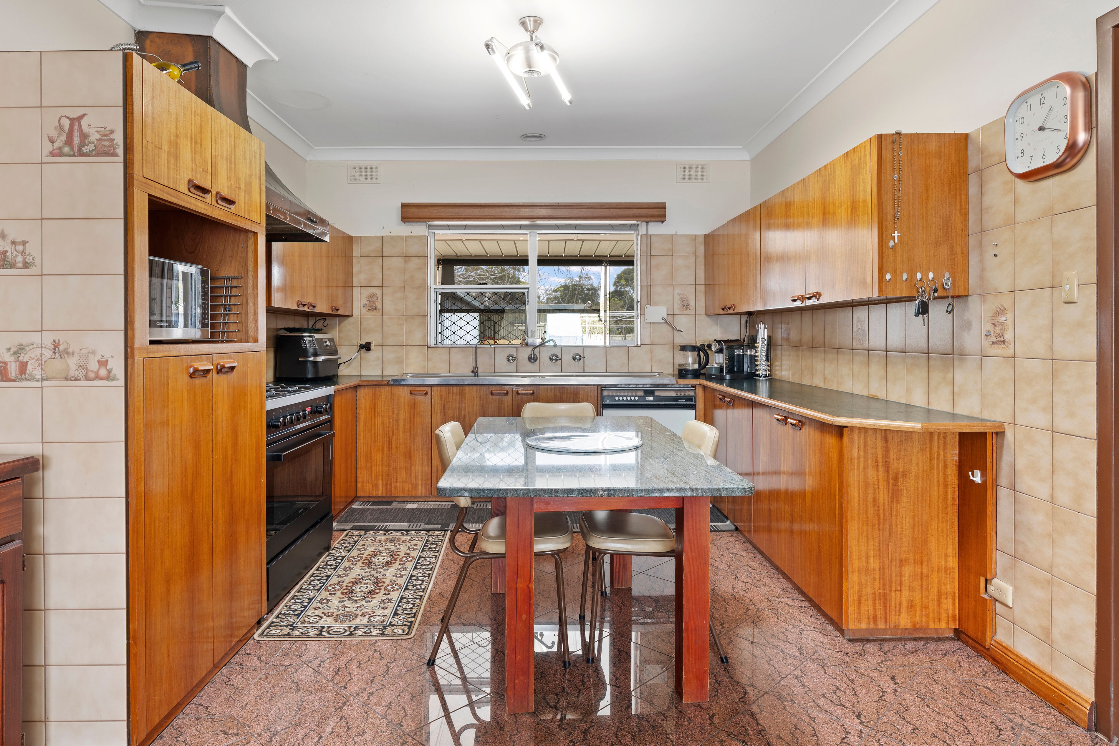 40 Fairfield Road — photo 9 of 16