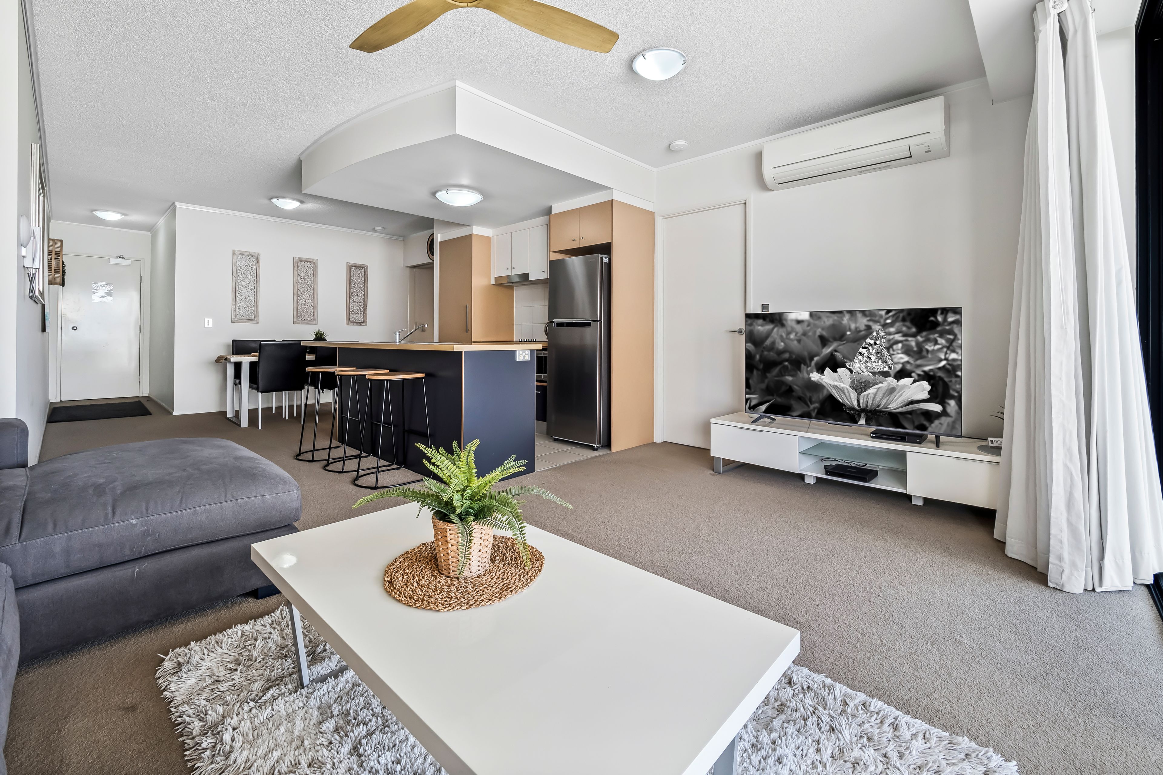 87/15 Goodwin Street — photo from Ray White Bulimba