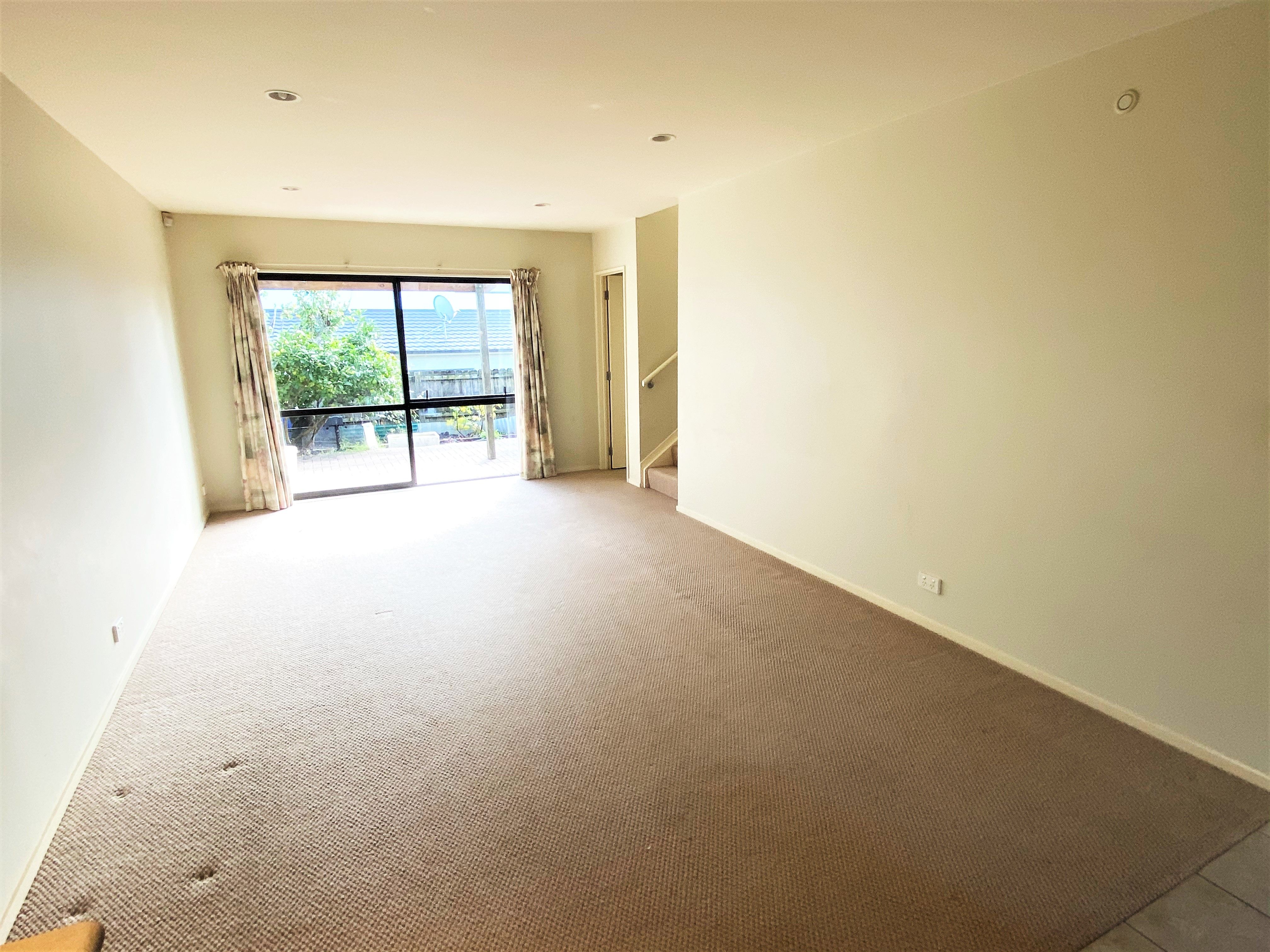 27 Spalding Rise, Golflands, Manukau City