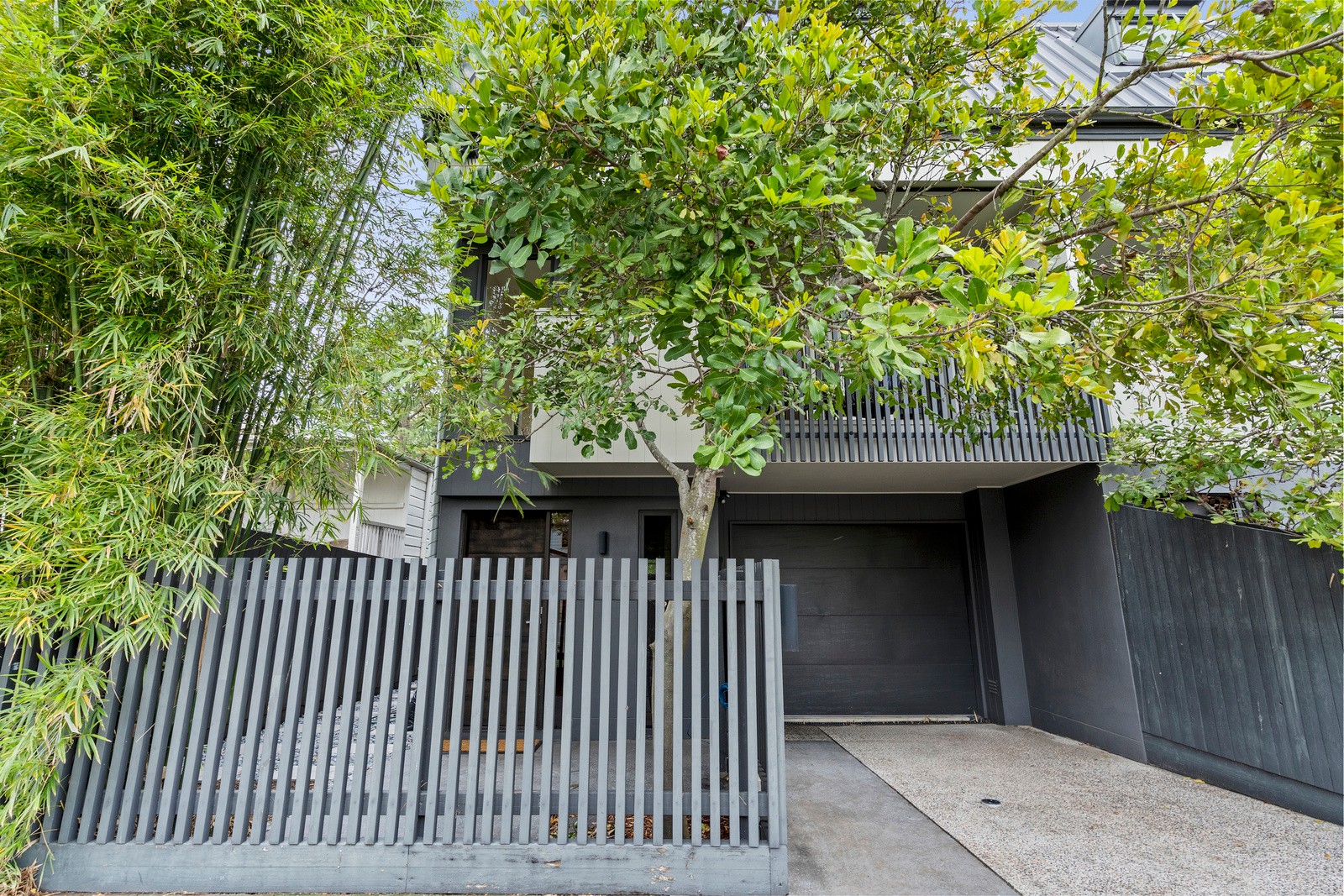 1/42 Baron Street, Greenslopes, QLD 4120