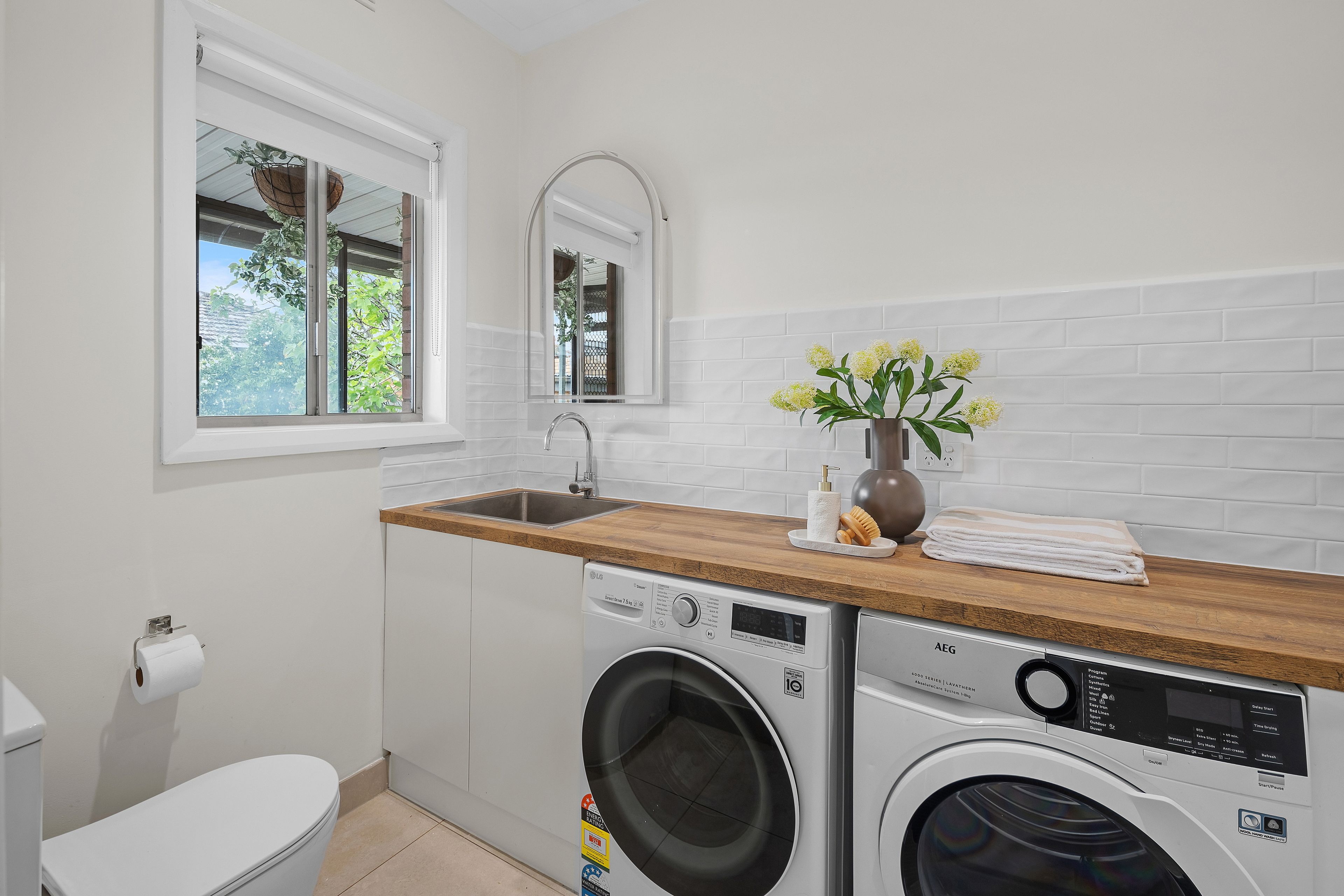 8 Simpson Street — photo 19 of 22