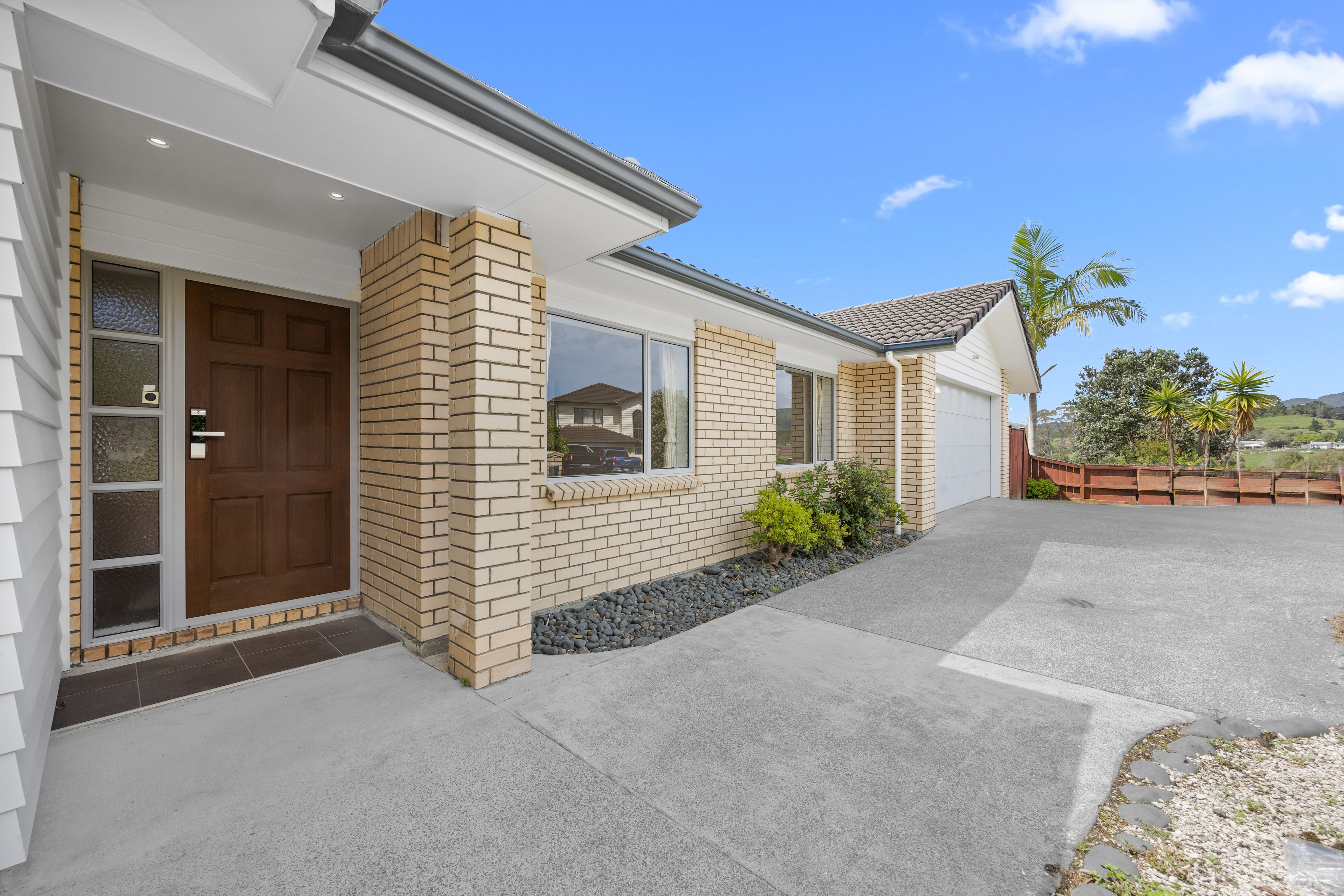 55 South Kensington Way, Henderson, Waitakere City