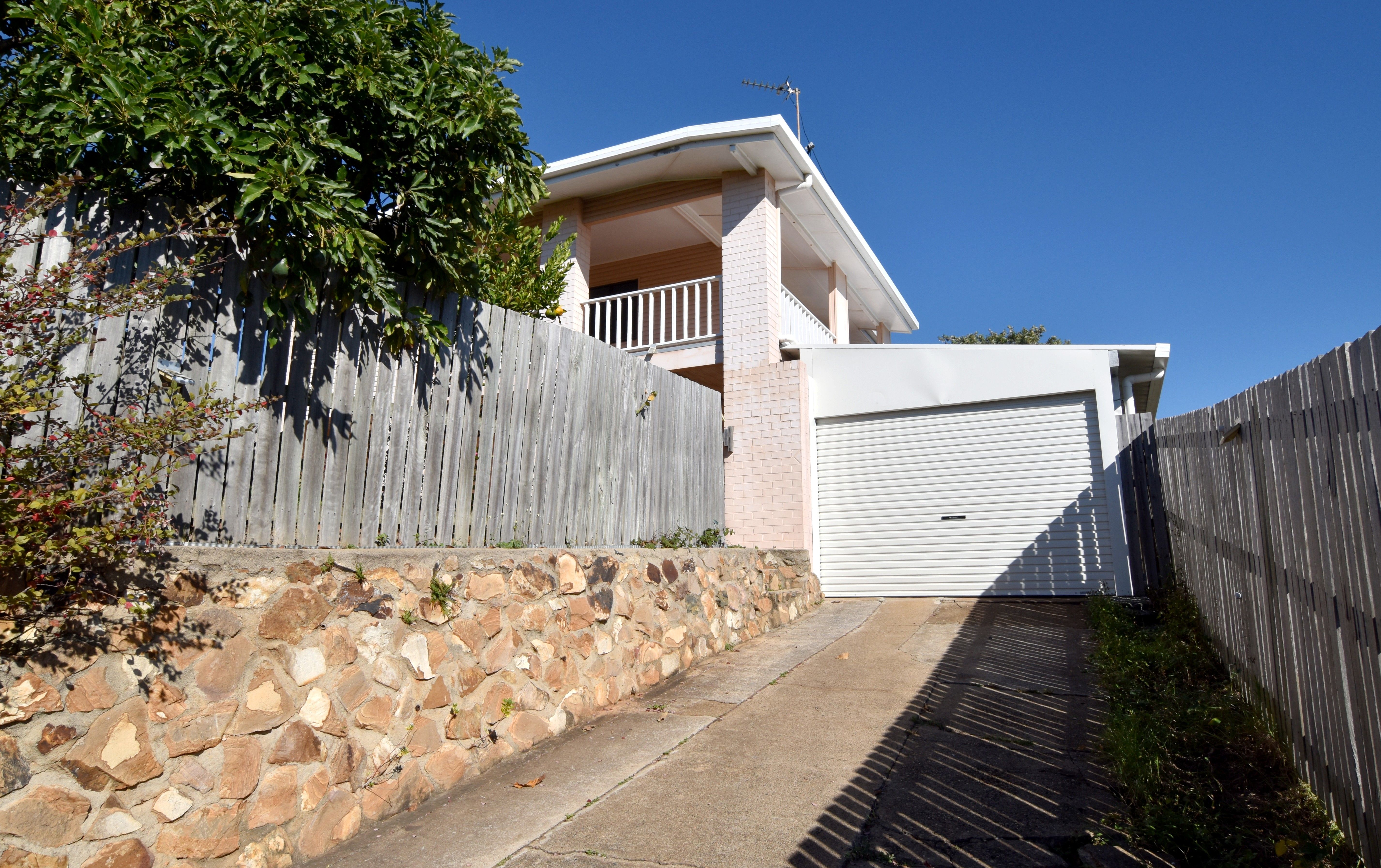 28 Walters Avenue, West Gladstone, QLD 4680