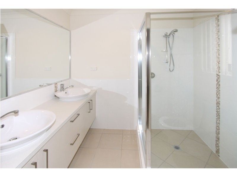 11 Adeline Close, Durack, QLD 4077