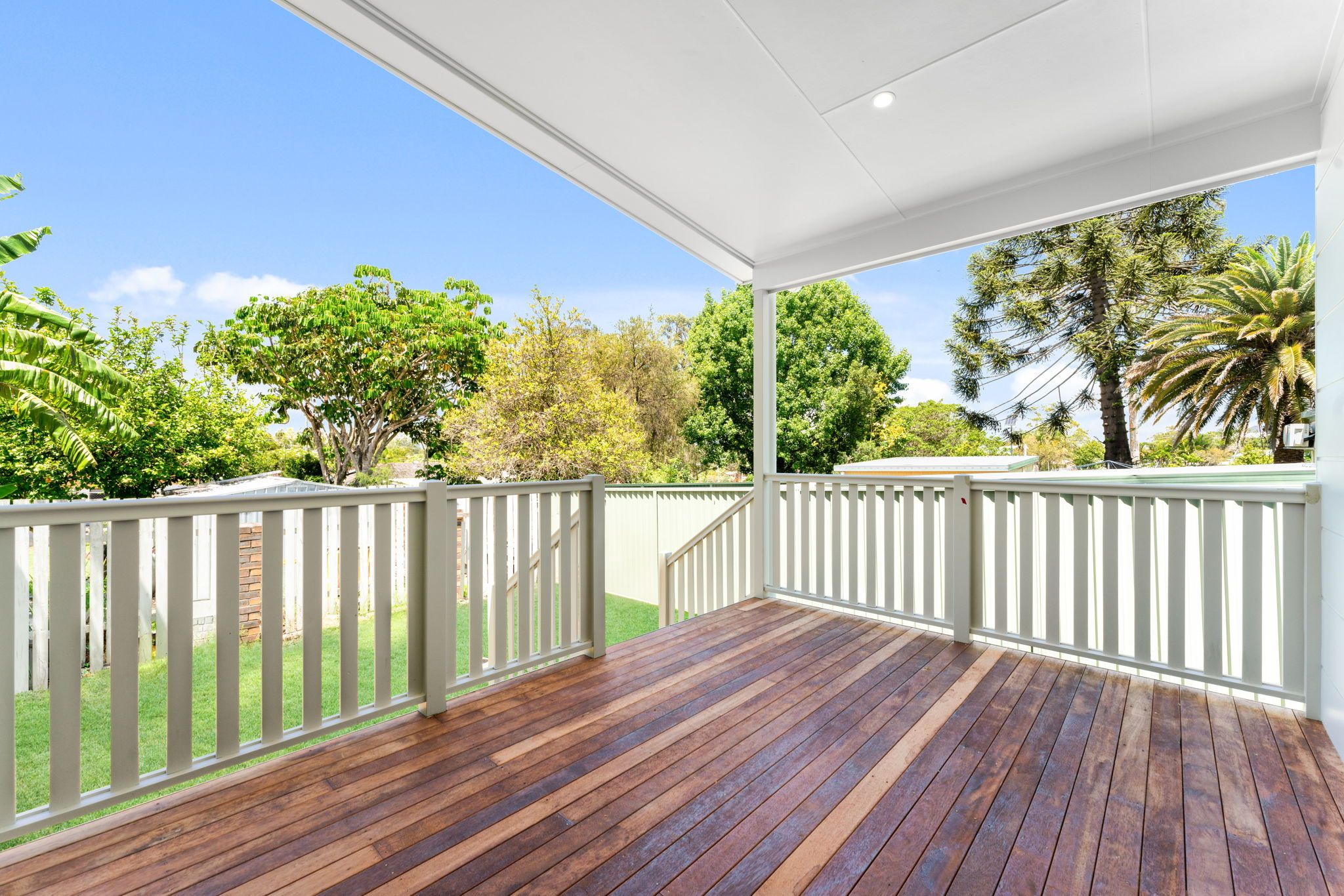 8B Woodview Street — photo 7 of 16