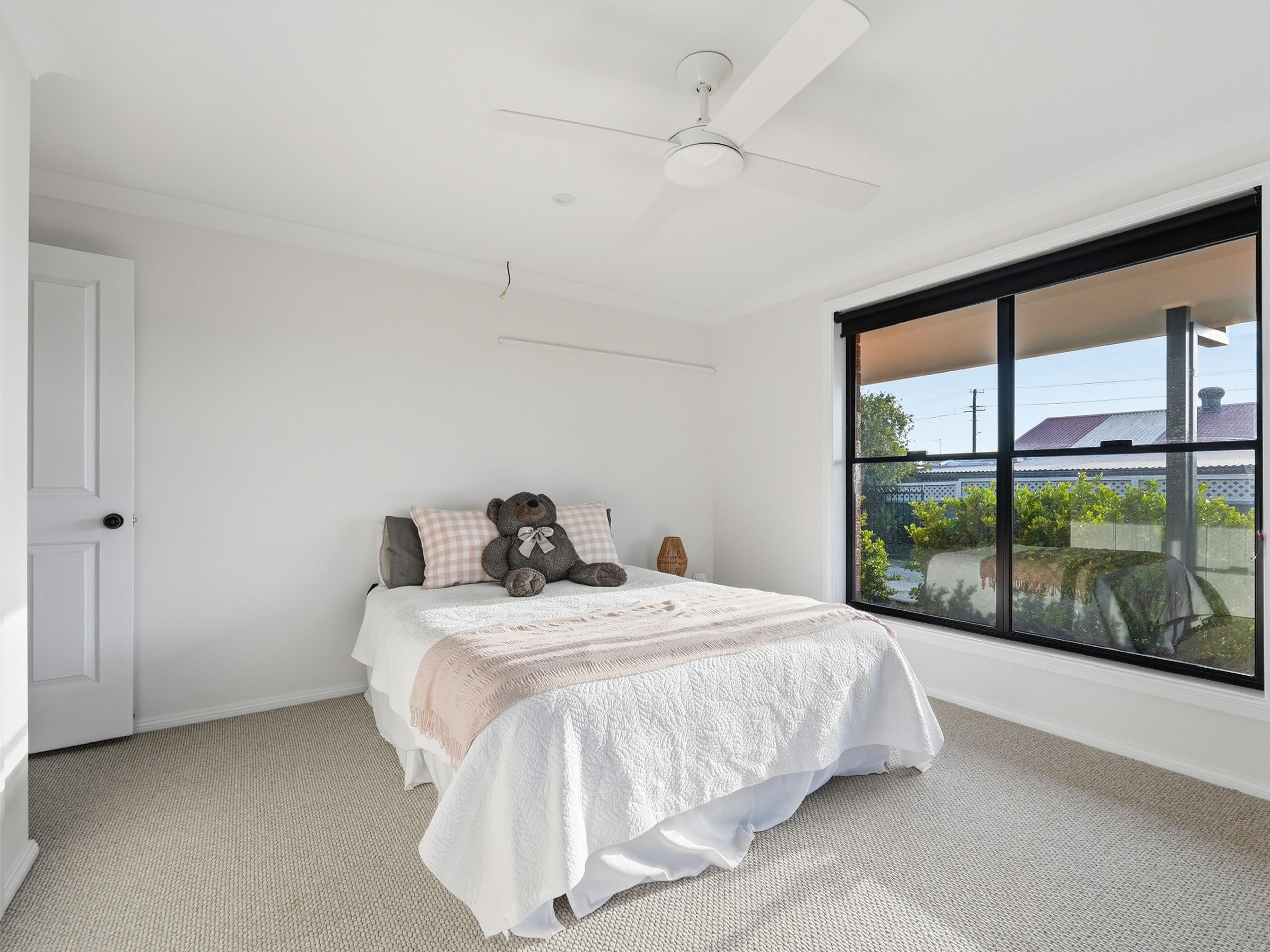 73 Loren Street — photo 7 of 16