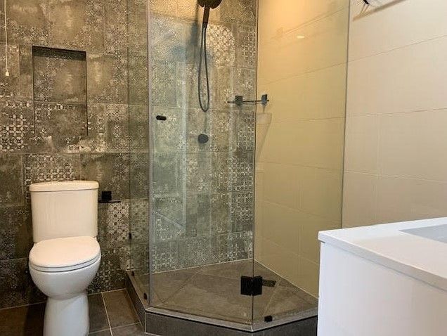 24/15 Cavill Avenue — photo 6 of 10