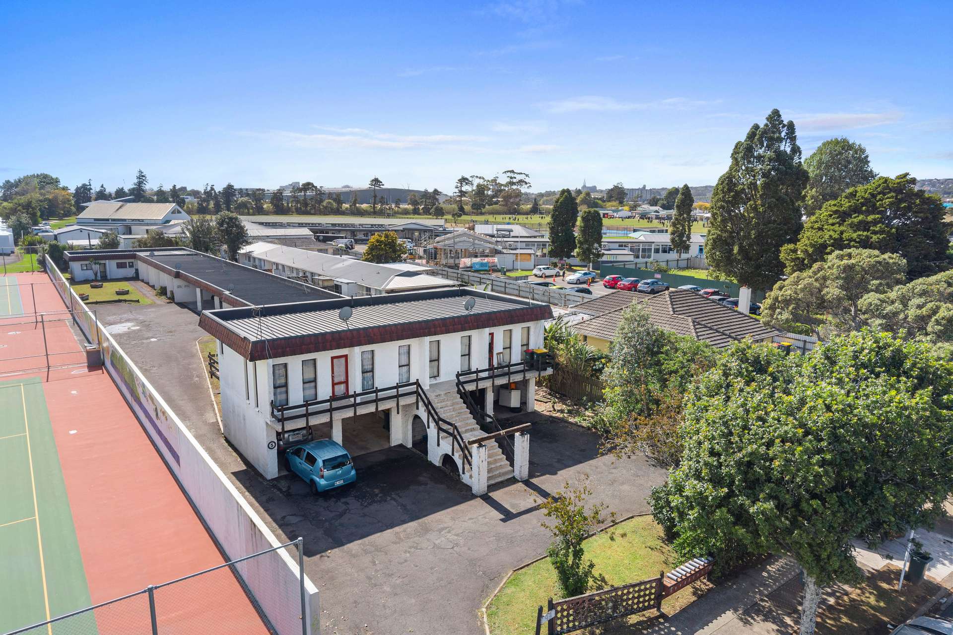 93 Browns Road photo 3