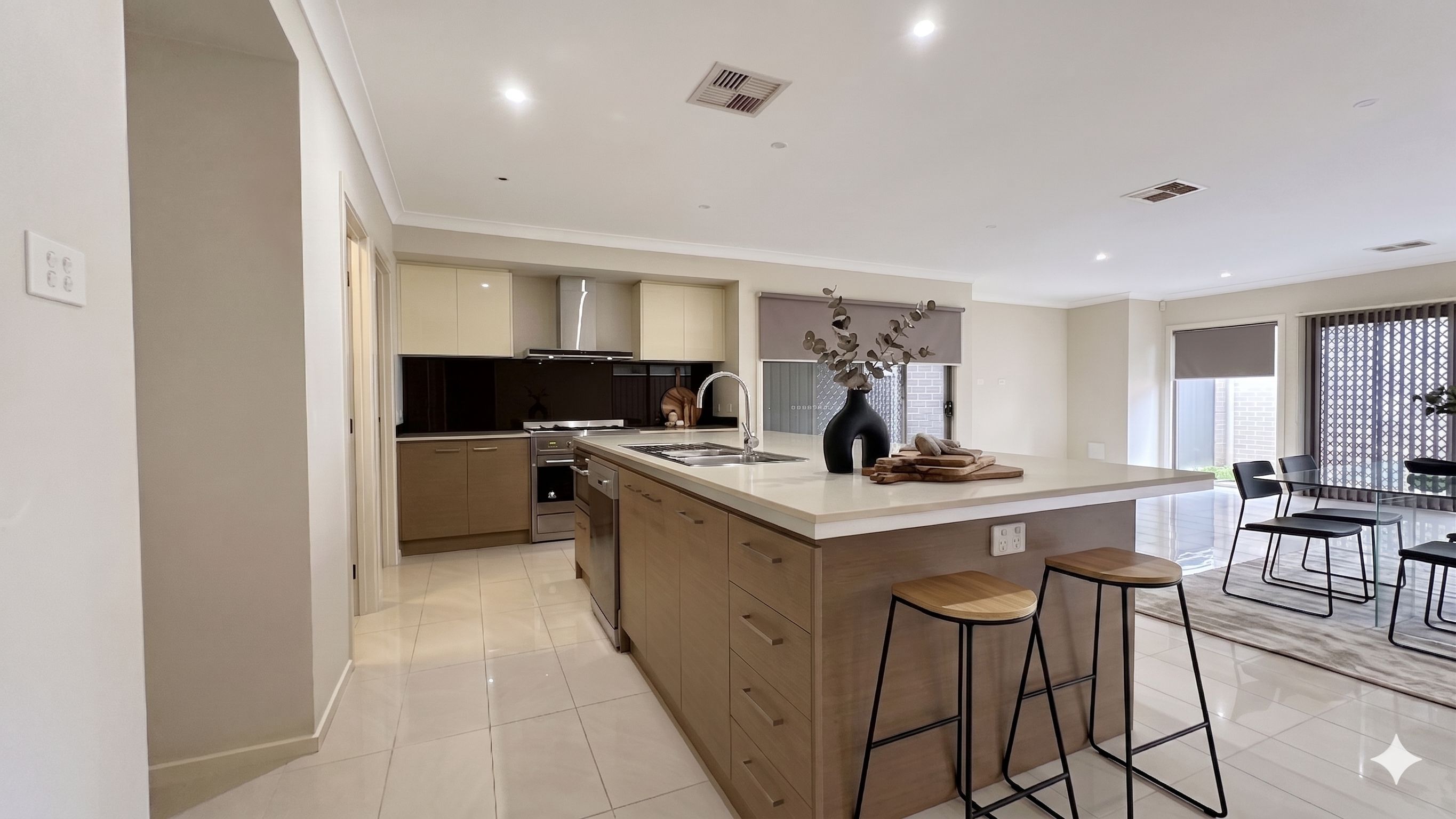 47 Lakeside Parade, Jordan Springs, NSW