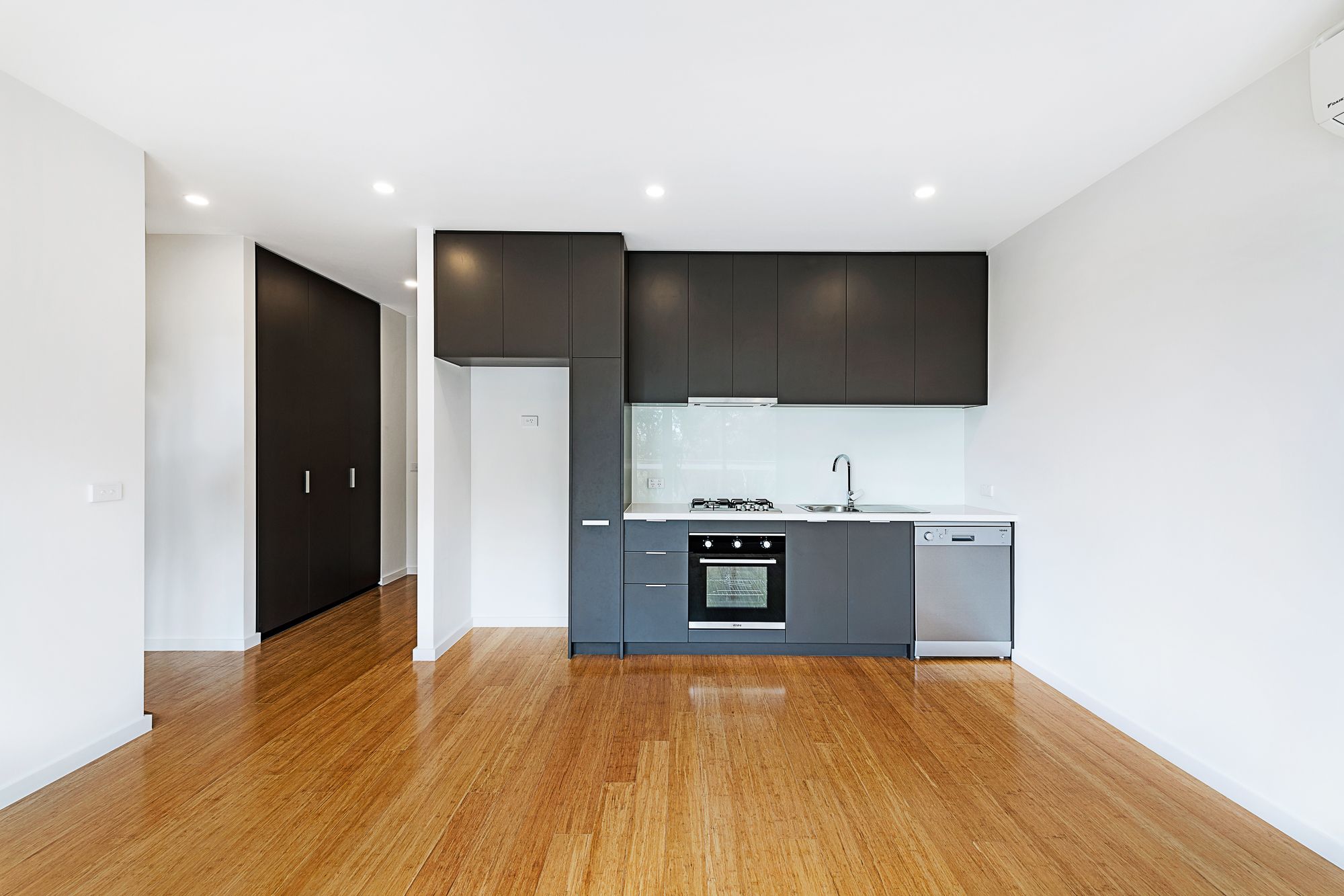 103/1215 Centre Road, Oakleigh South, VIC 3167