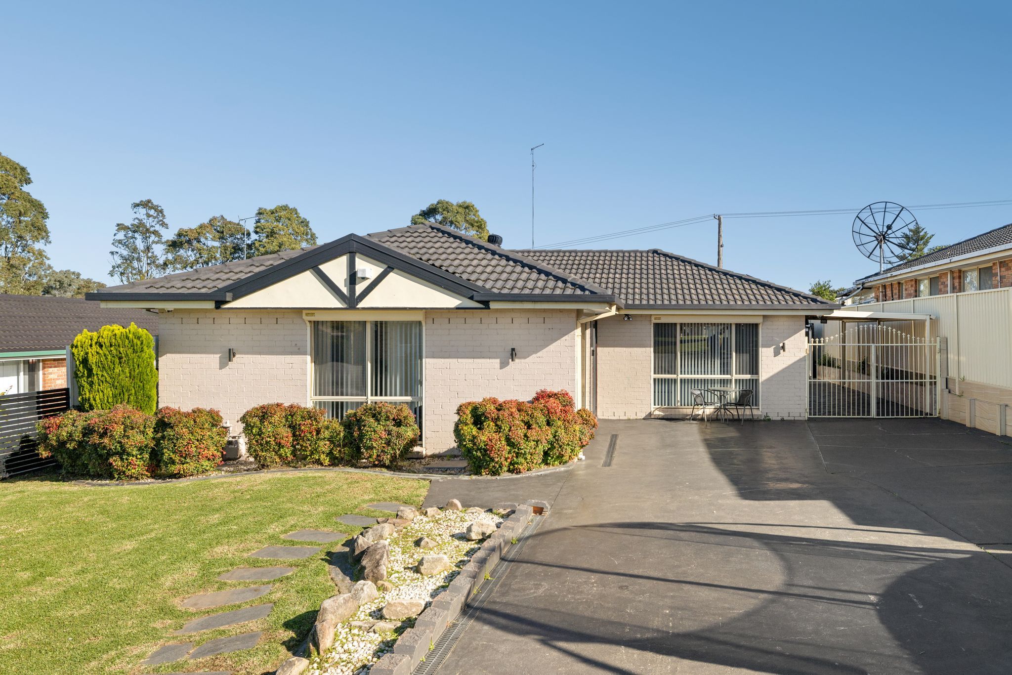 9 Baynton Place, St Helens Park NSW 2560