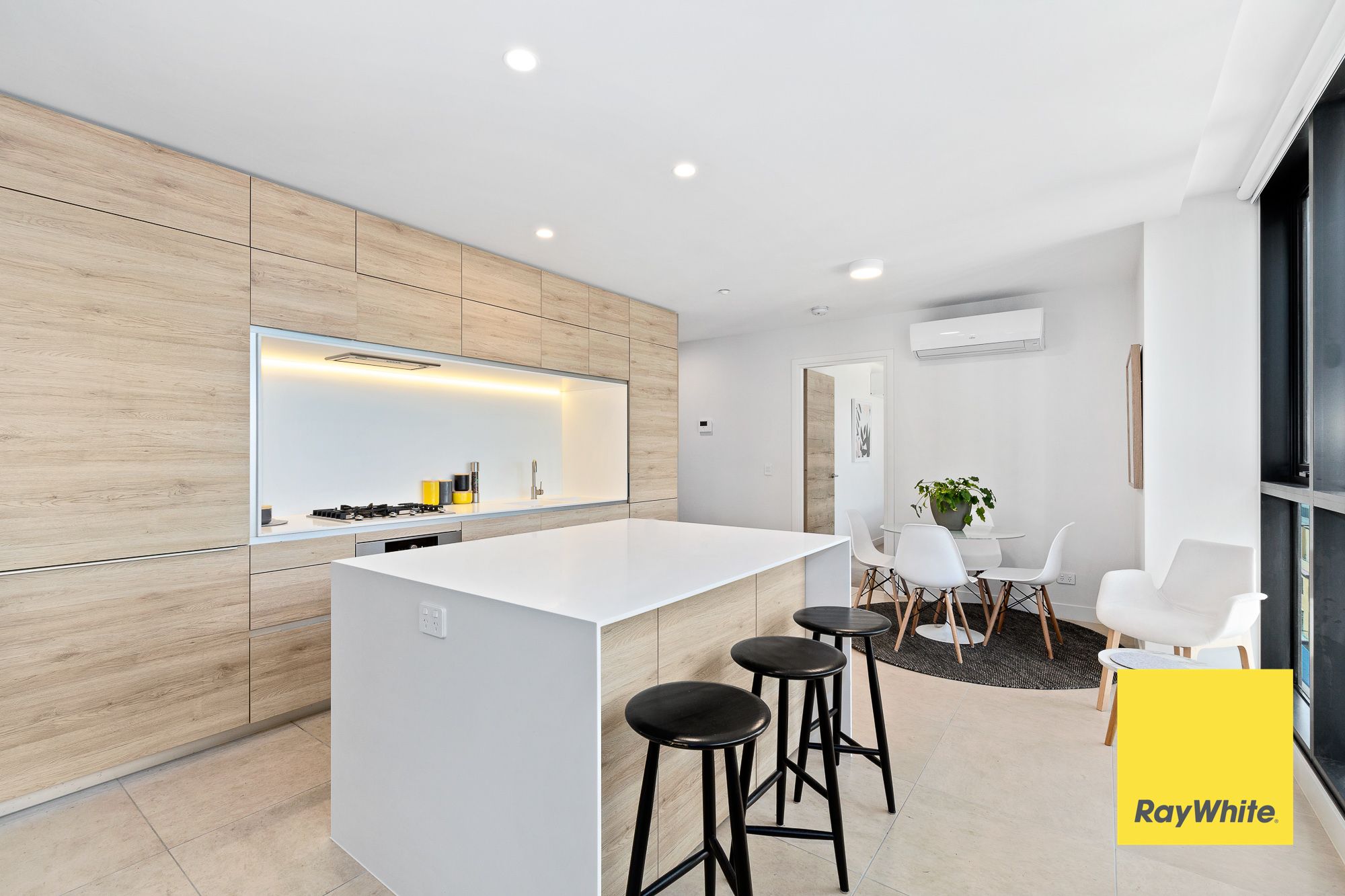 1308/12 Queens Road, Melbourne, VIC 3004