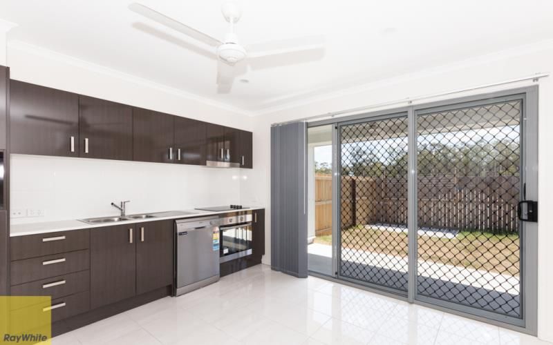 2/48 Galligan Way, Goodna, QLD 4300