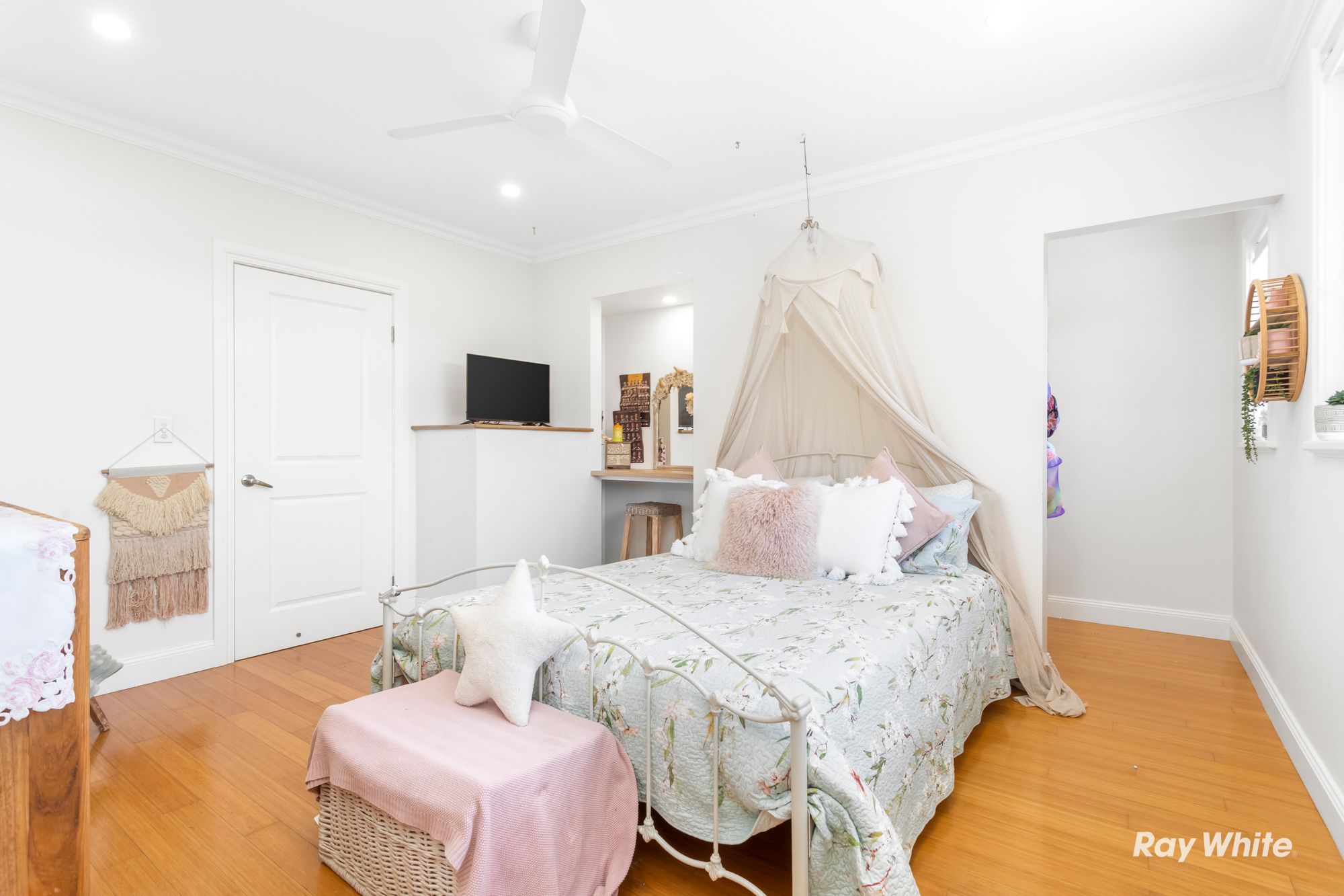 1 Spinnaker Drive — photo 16 of 30