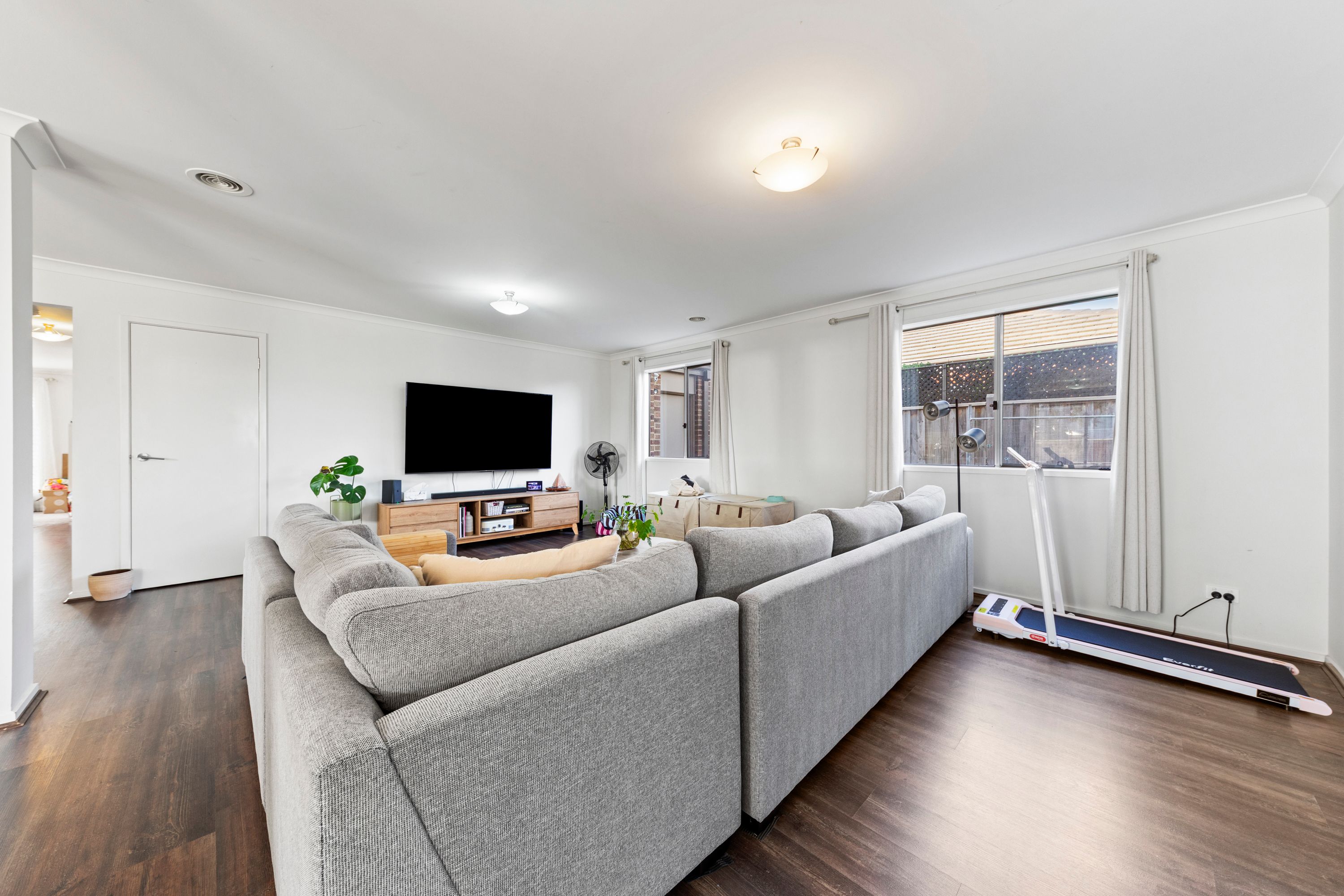 10 Pembroke Place — photo 8 of 29