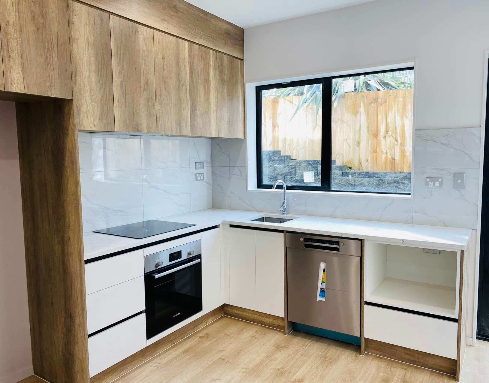 6/16 Buisson Glade, West Harbour, Waitakere City
