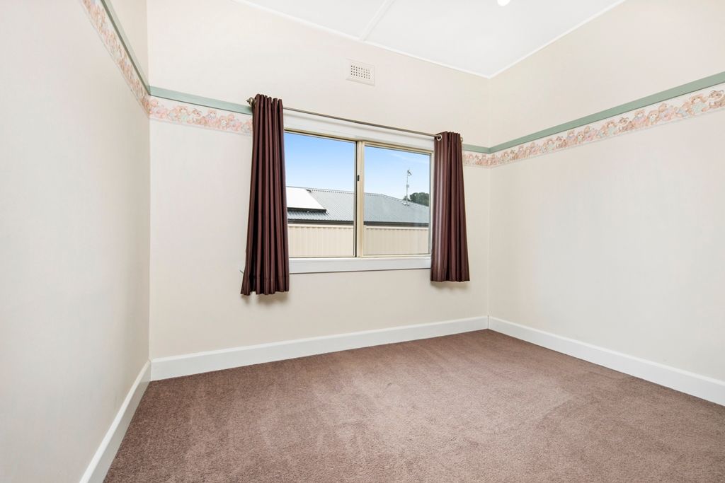 1/395a Humffray Street North, Brown Hill, VIC 3350