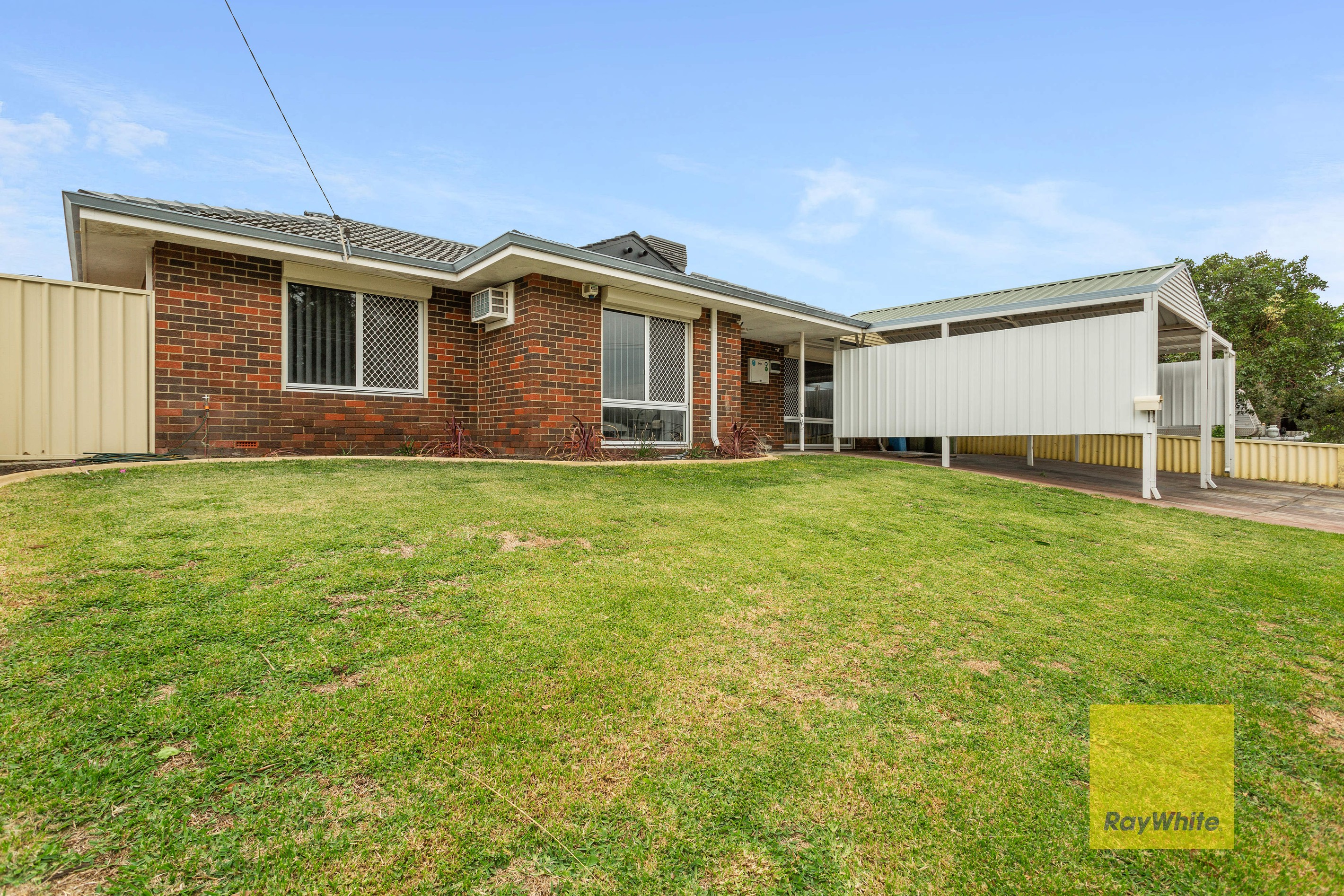 11 Ellesmere Road, Swan View, WA 6056