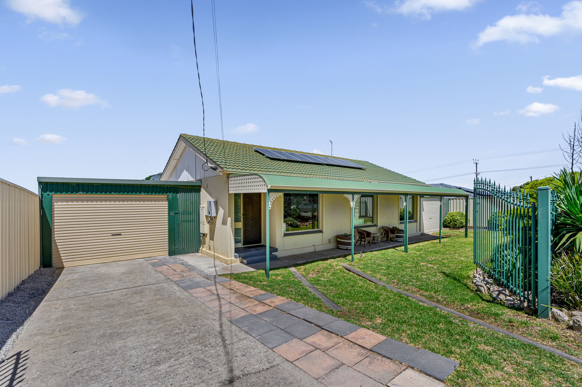 4 Moorong Road, O'Sullivan Beach SA 5166
