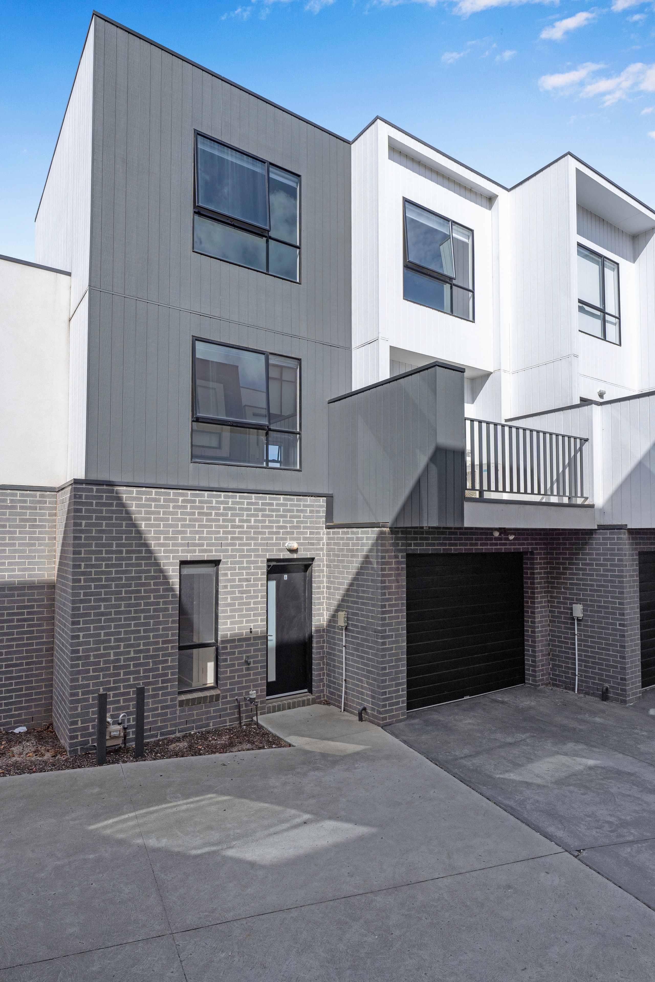 4/3 Malachite Drive, Tarneit, VIC 3029