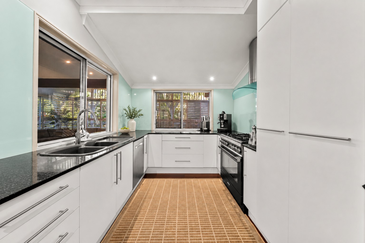 18 Agathis Place, Forest Lake, QLD 4078