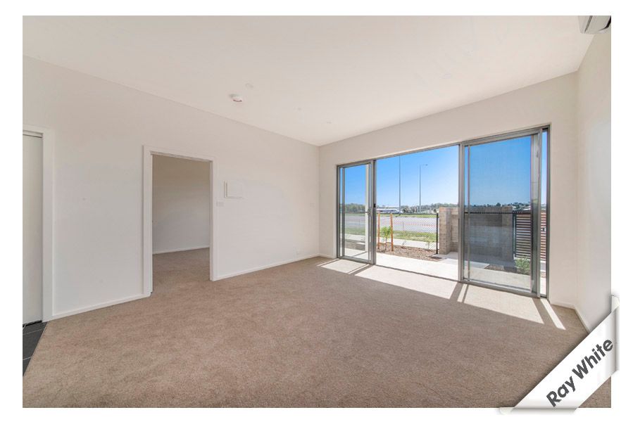 8/84 Kings Canyon Street, Harrison, ACT 2914