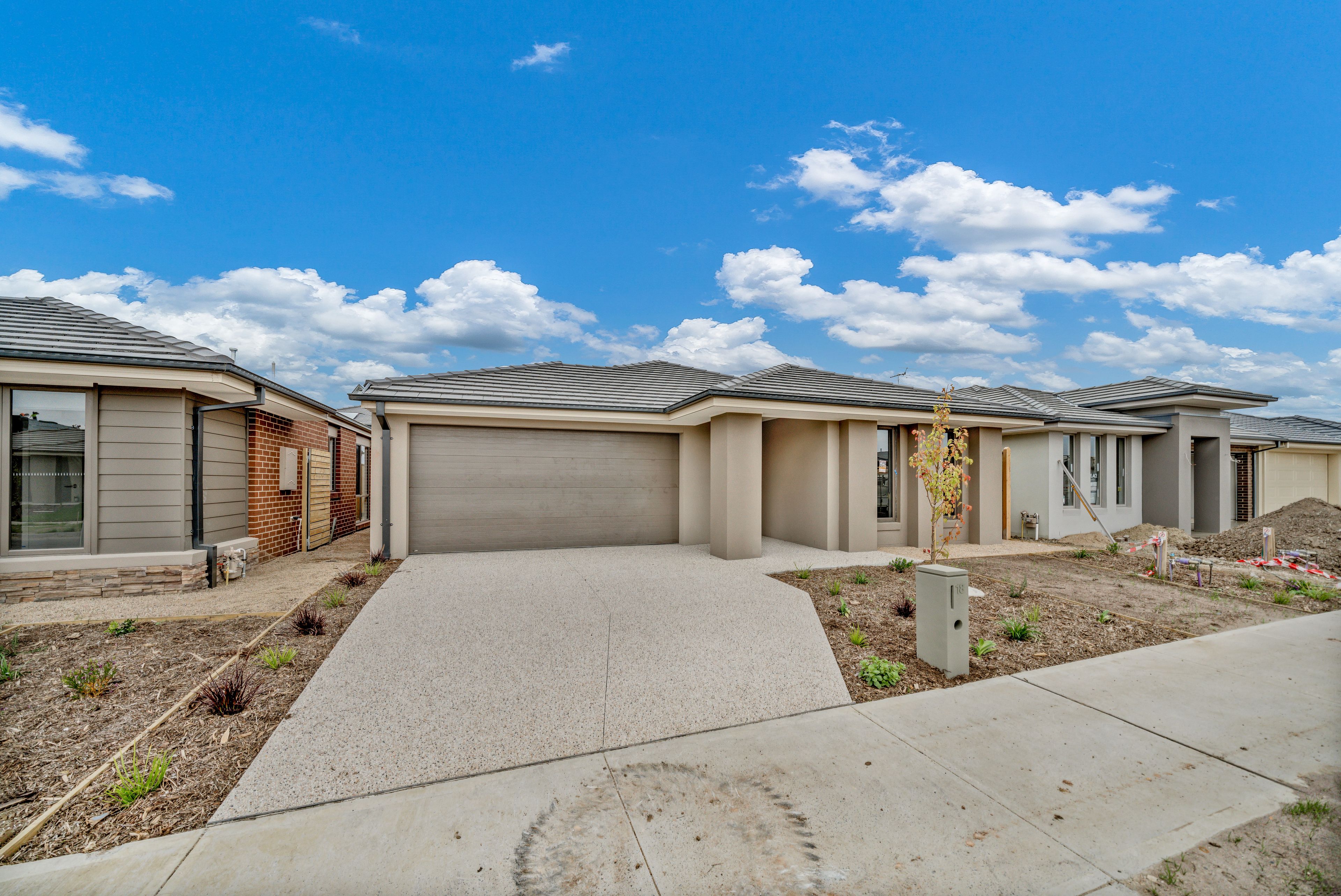 18 Switch Street, Clyde North, VIC 3978