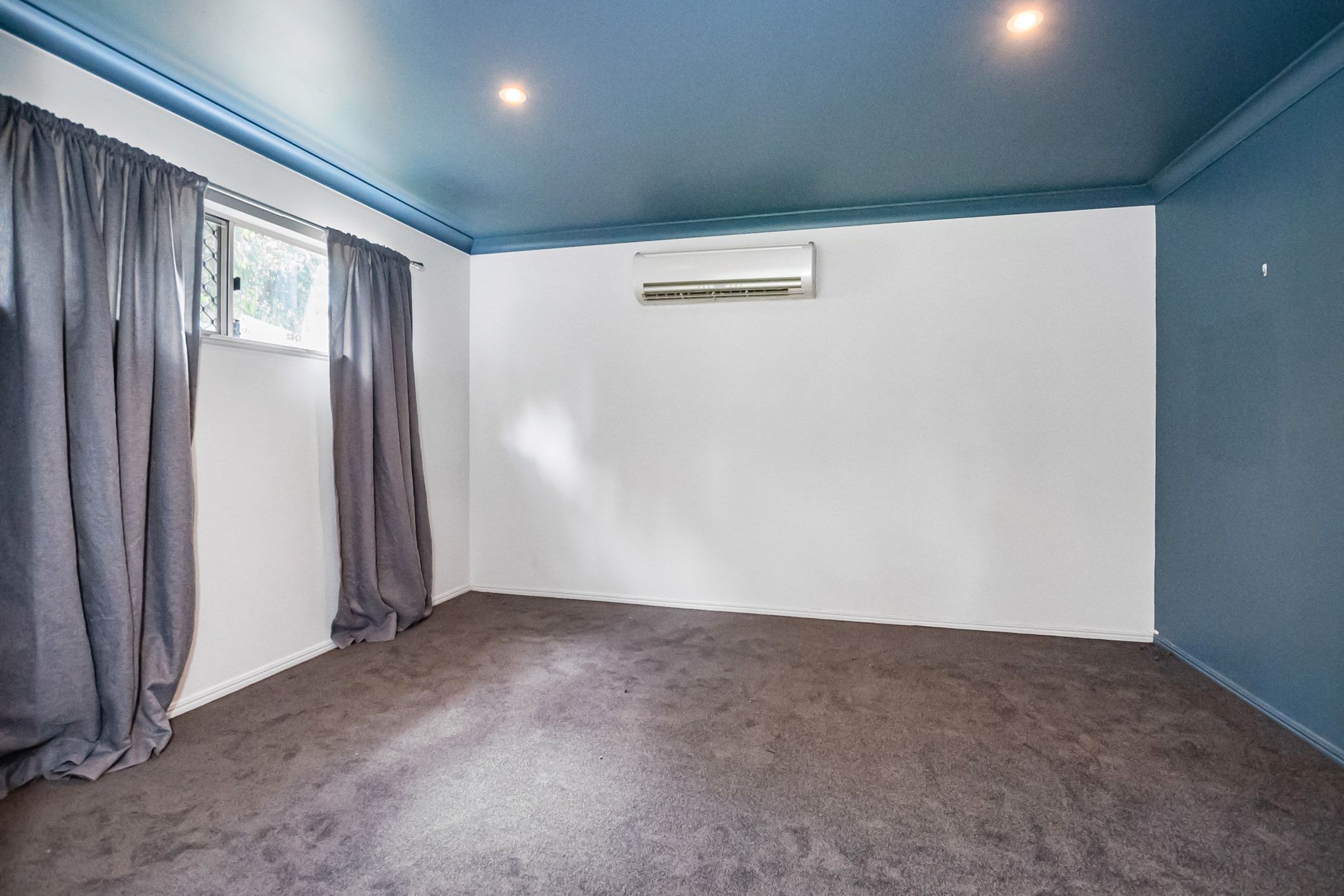 42 Emmadale Drive — photo 14 of 21