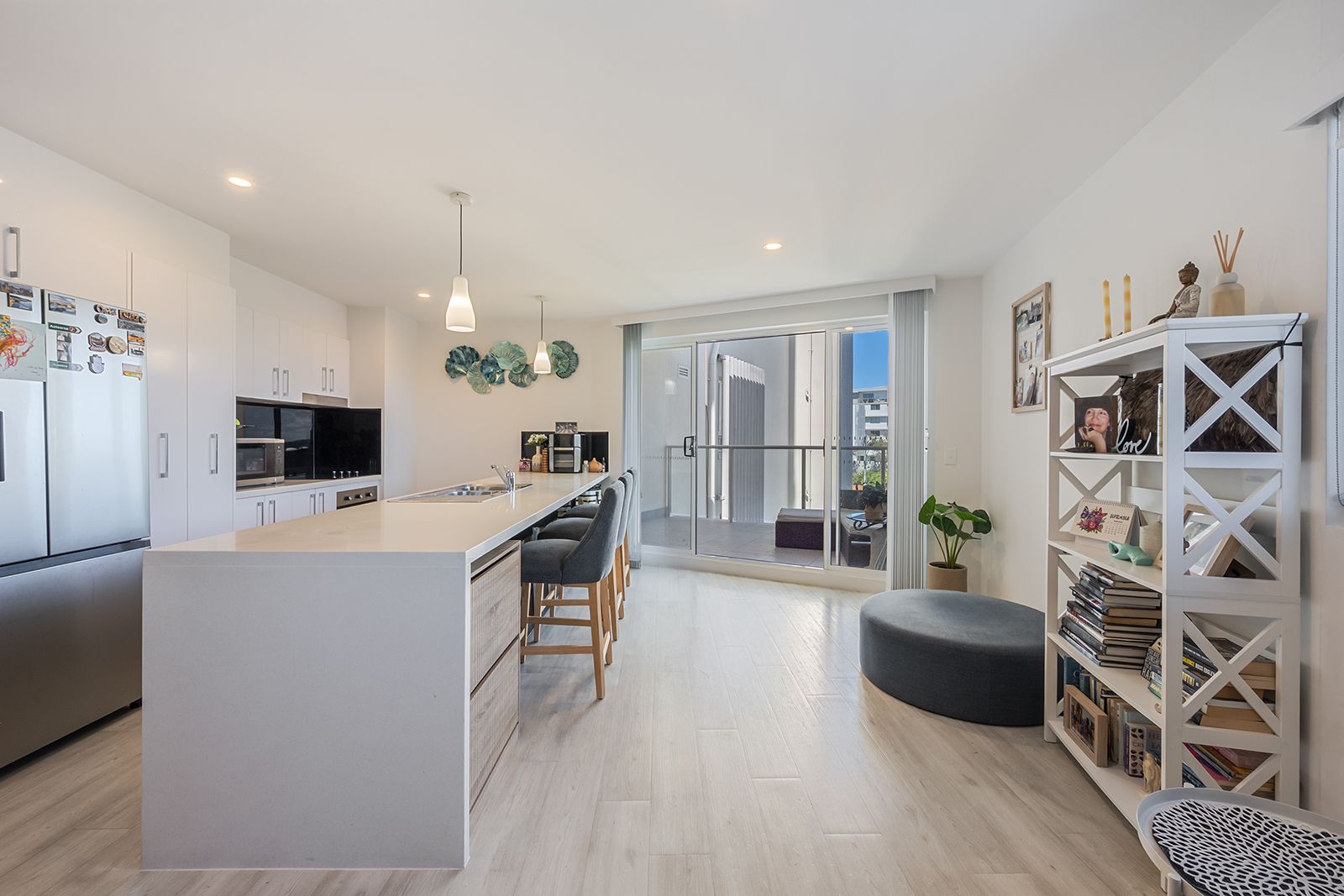 407/81 Sutton Street — photo 3 of 23