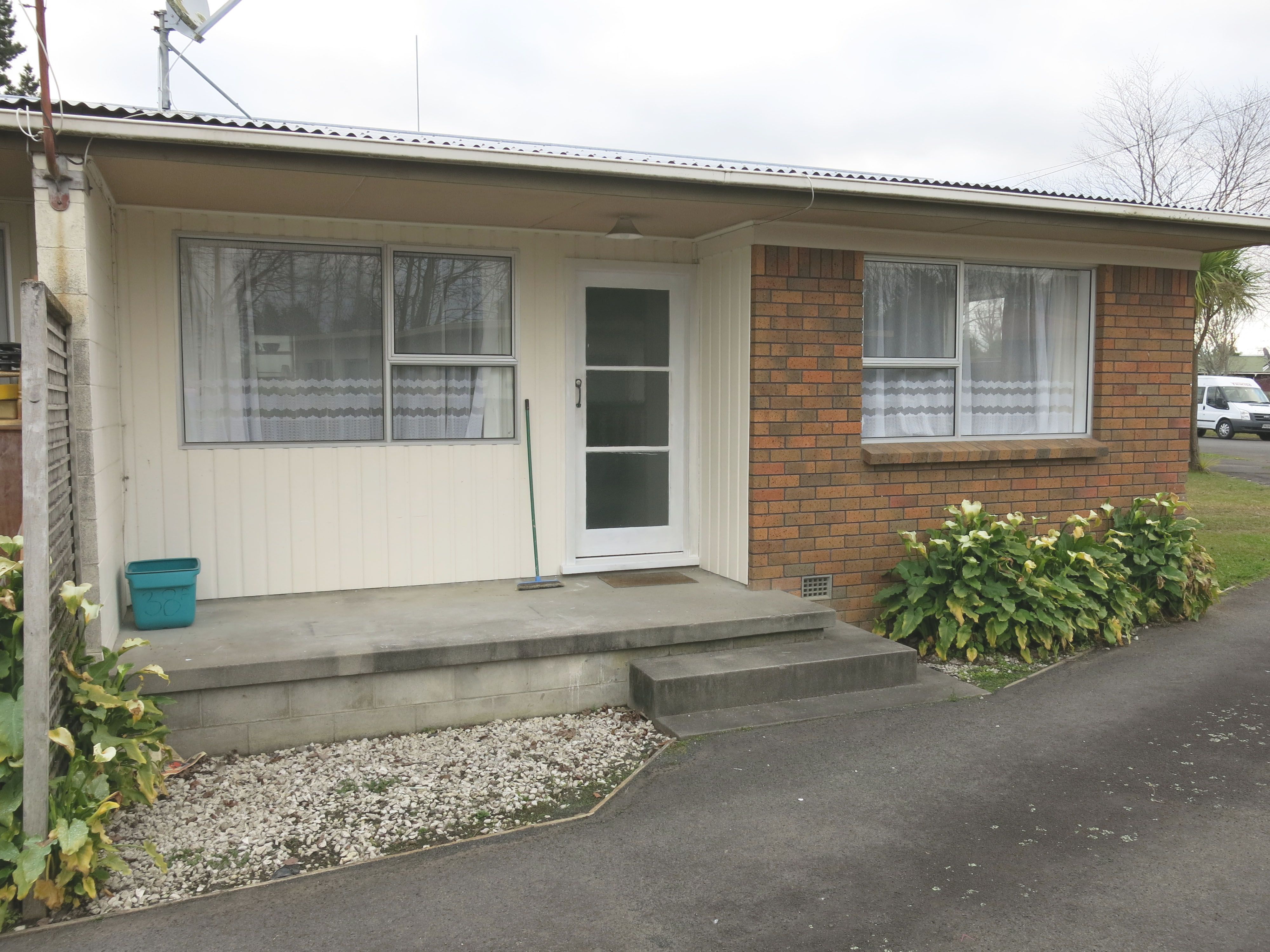 38a Barrie Crescent, Silverdale, Hamilton City