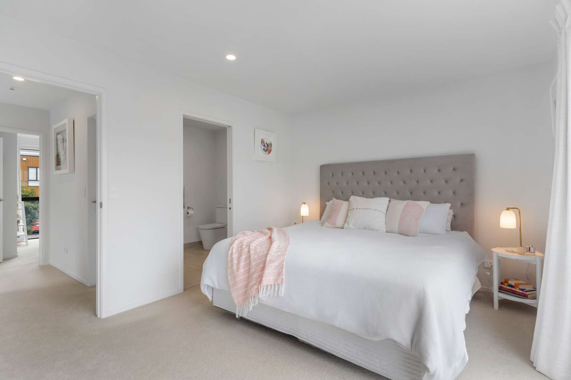 13 Gateway Avenue photo 18