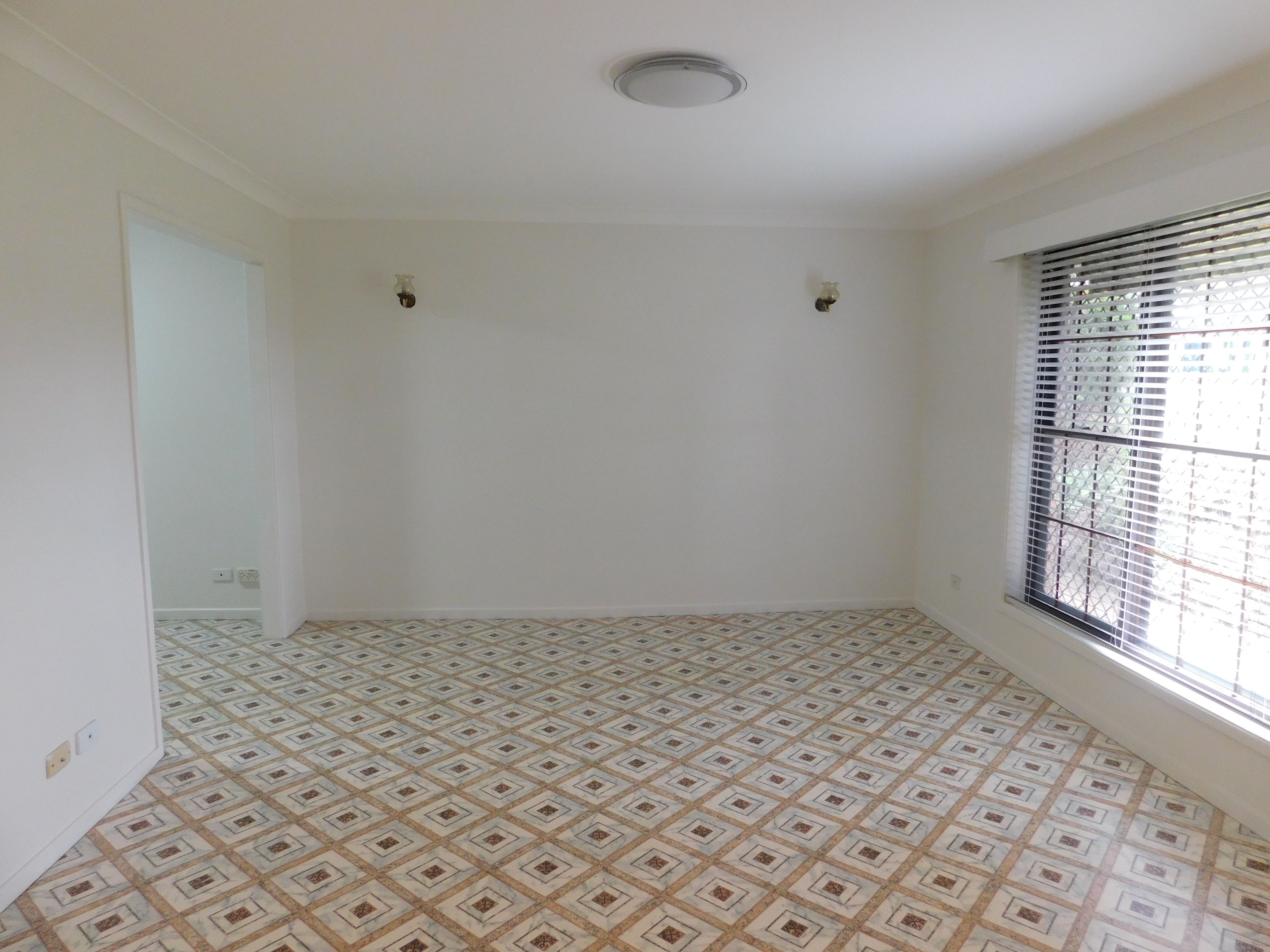 10 McKeown Street, Prairiewood, NSW 2176