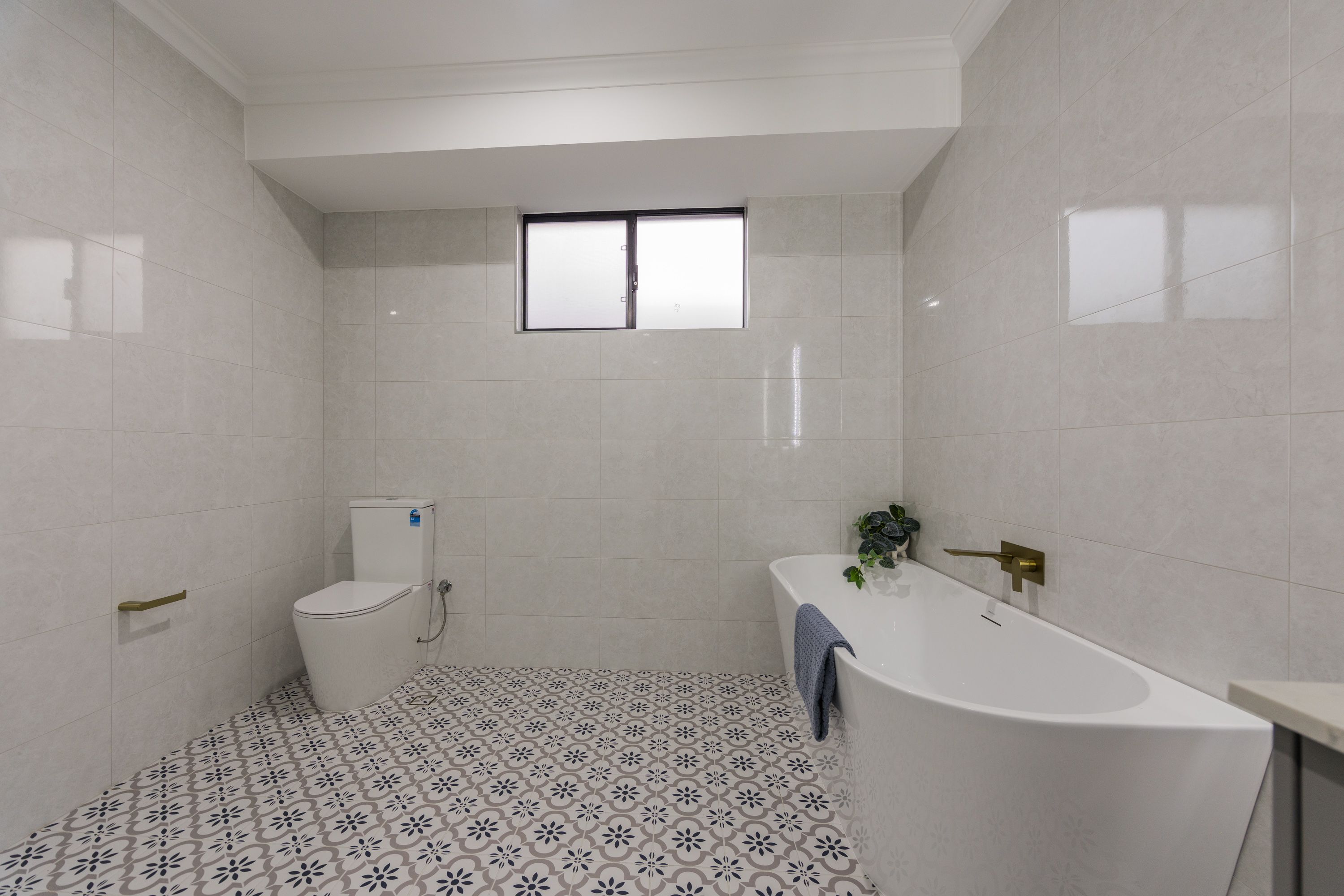 14 Persimmon Road — photo 3 of 30