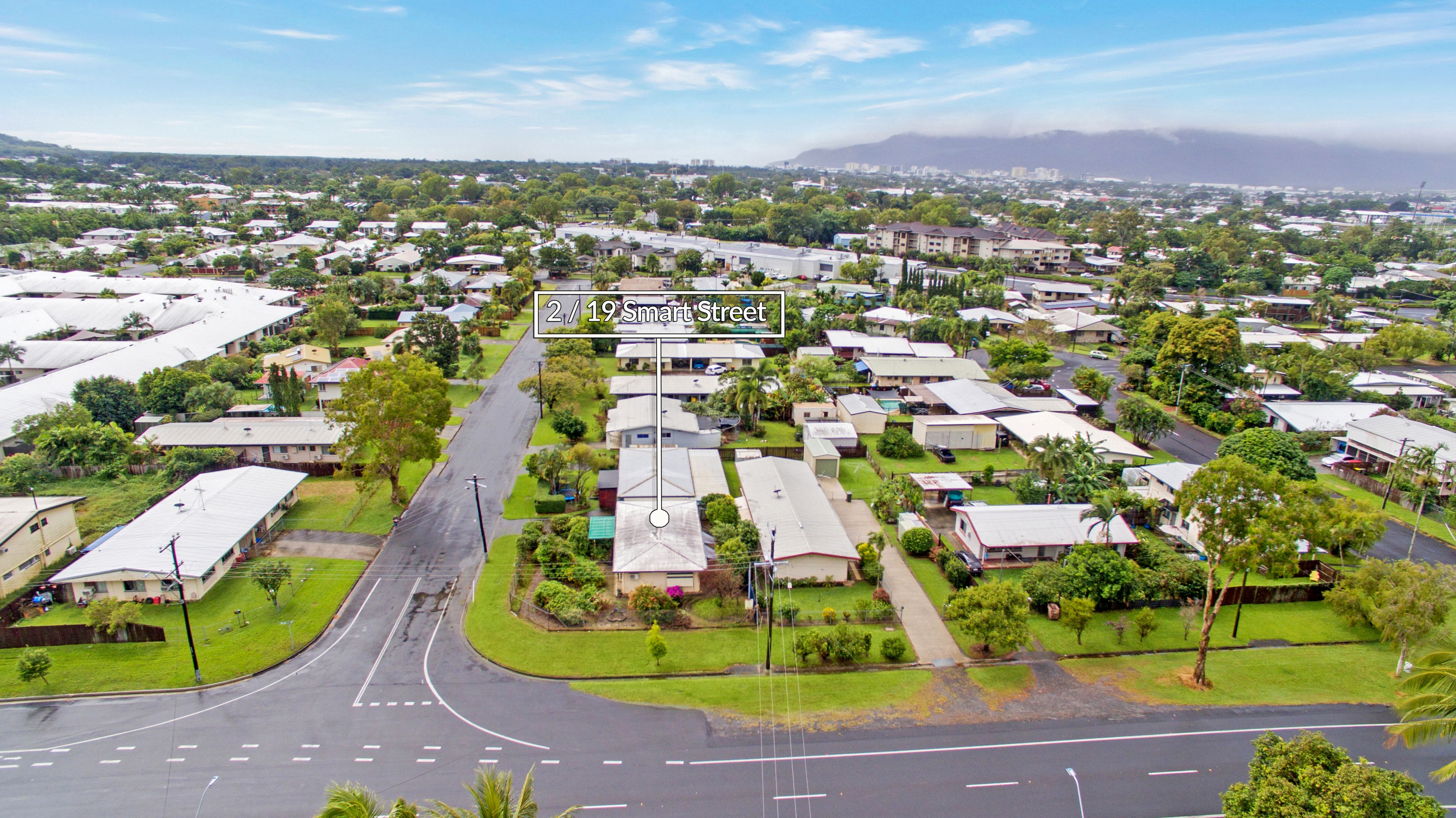 2/19 Smart Street, Mooroobool, QLD 4870
