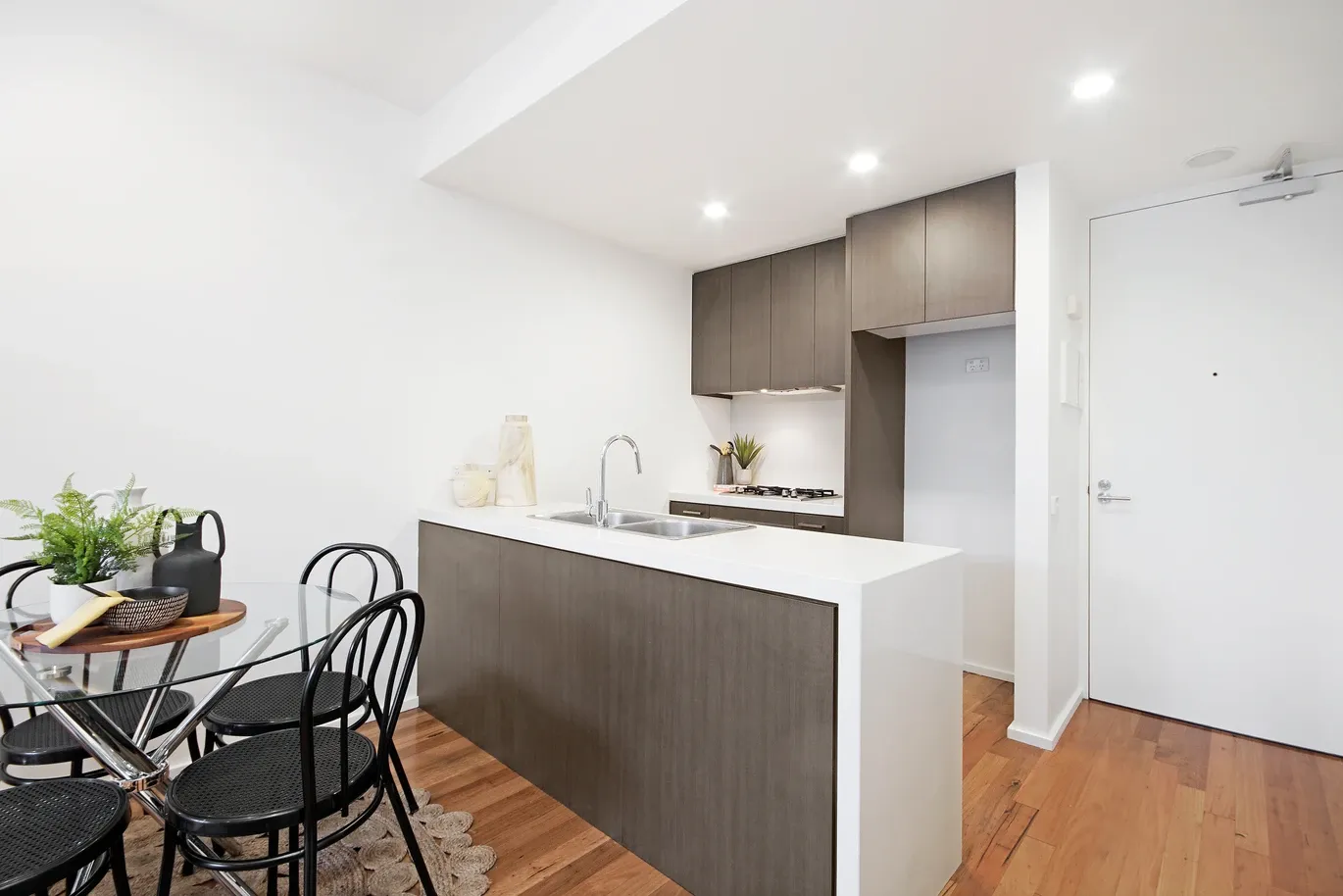 503/2 Plenty Road — photo 5 of 10