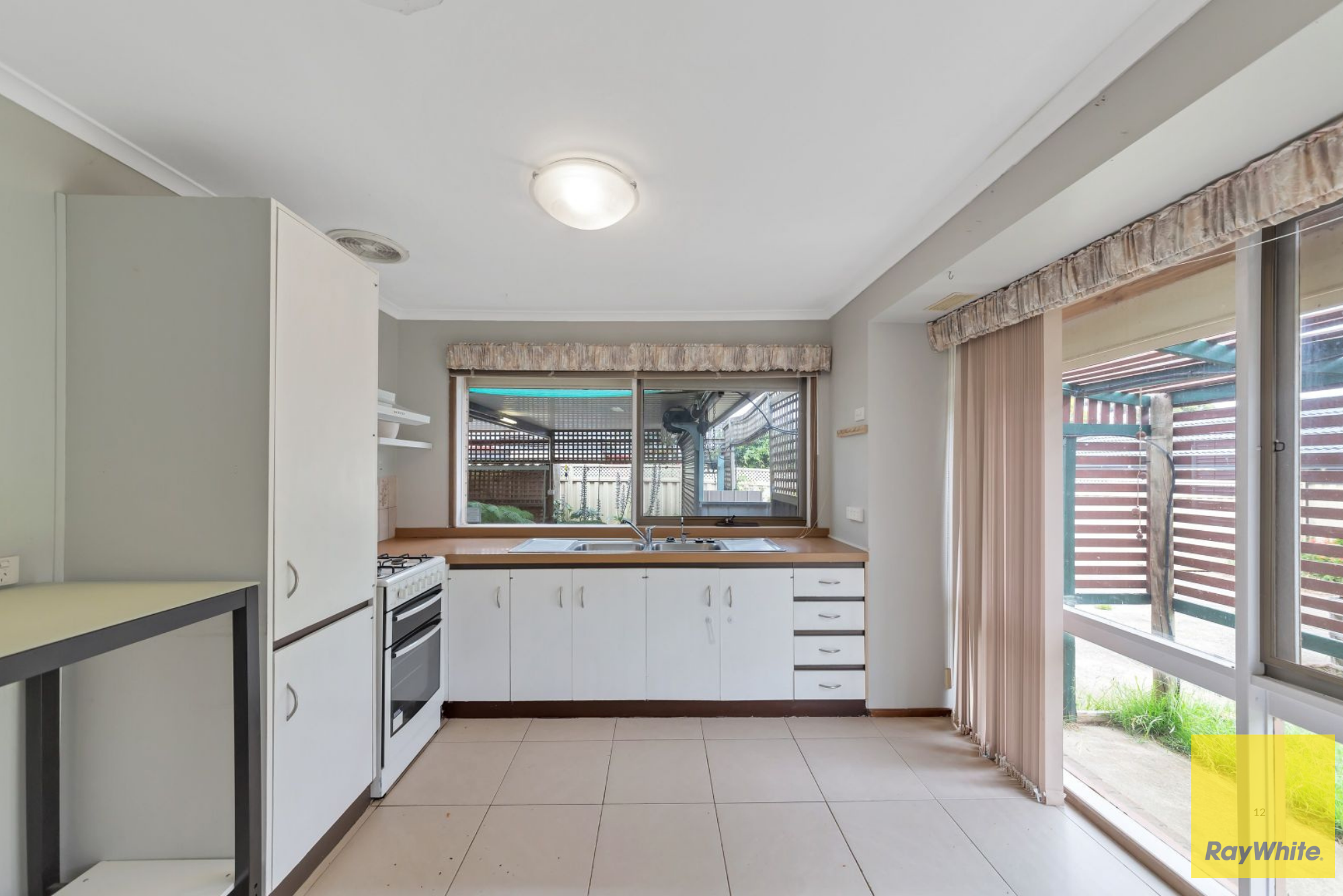 2 Coolabah Court — photo 12 of 16