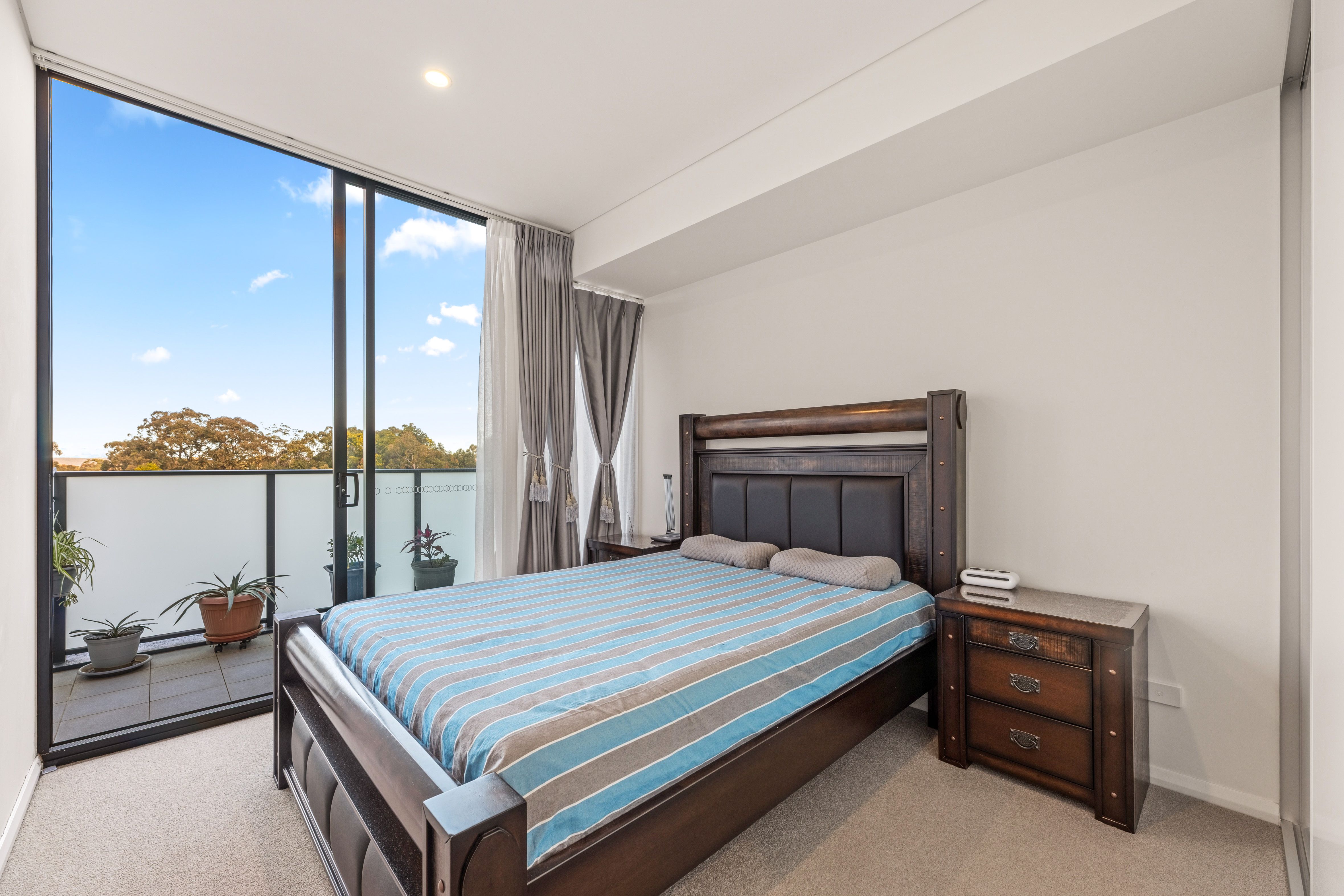 210/3 Village Place, Kirrawee, NSW 2232