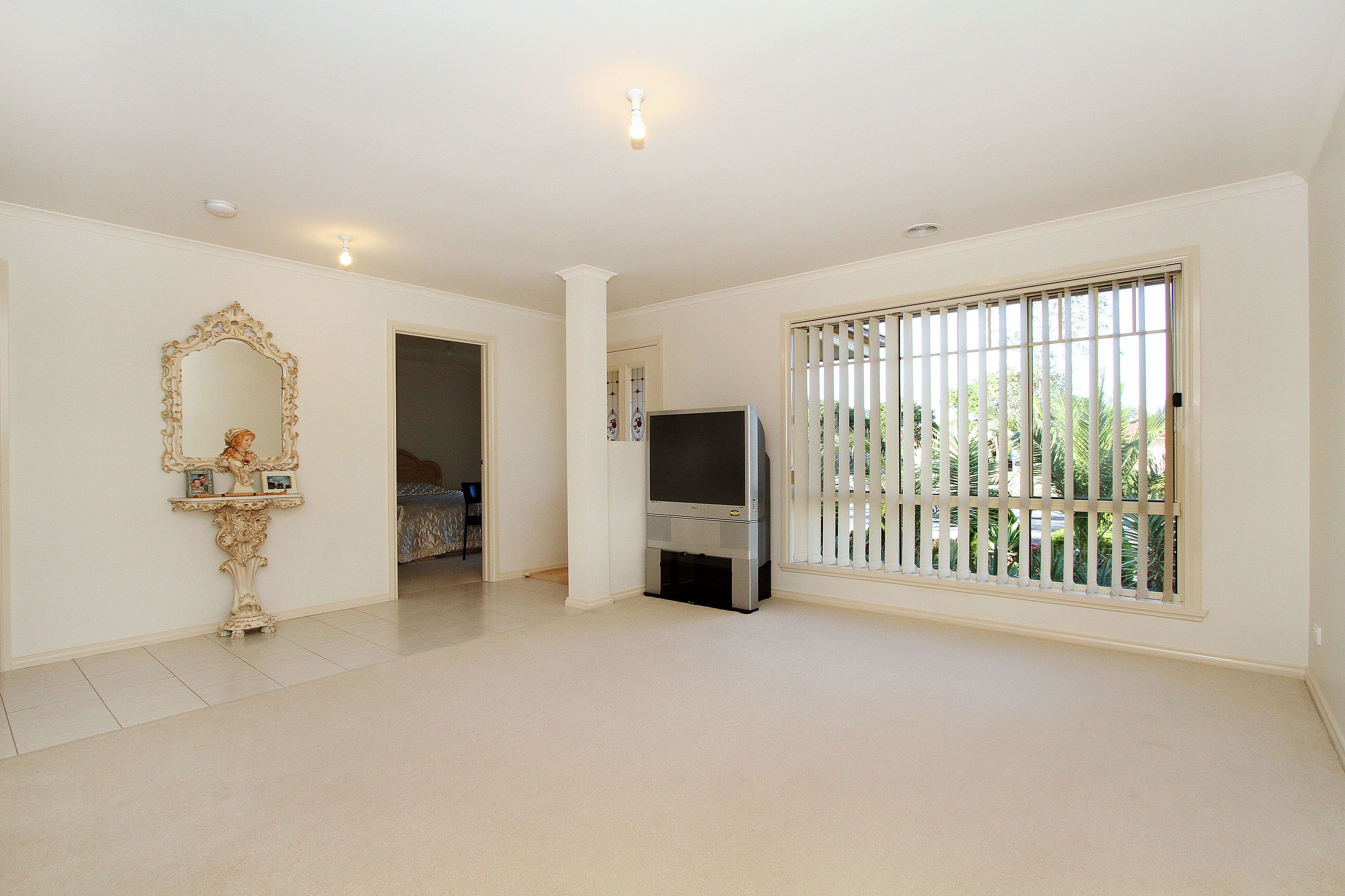 19 Poppy Drive, South Morang, VIC 3752