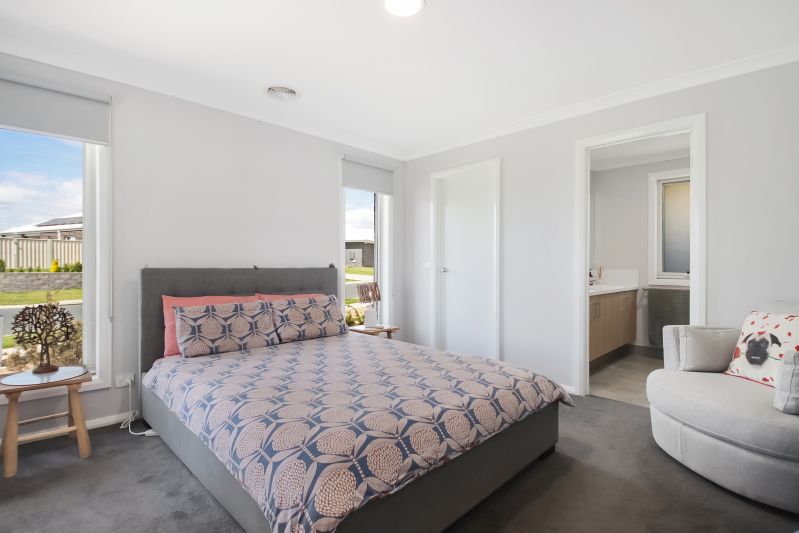 41 Derwent Way — photo 5 of 10