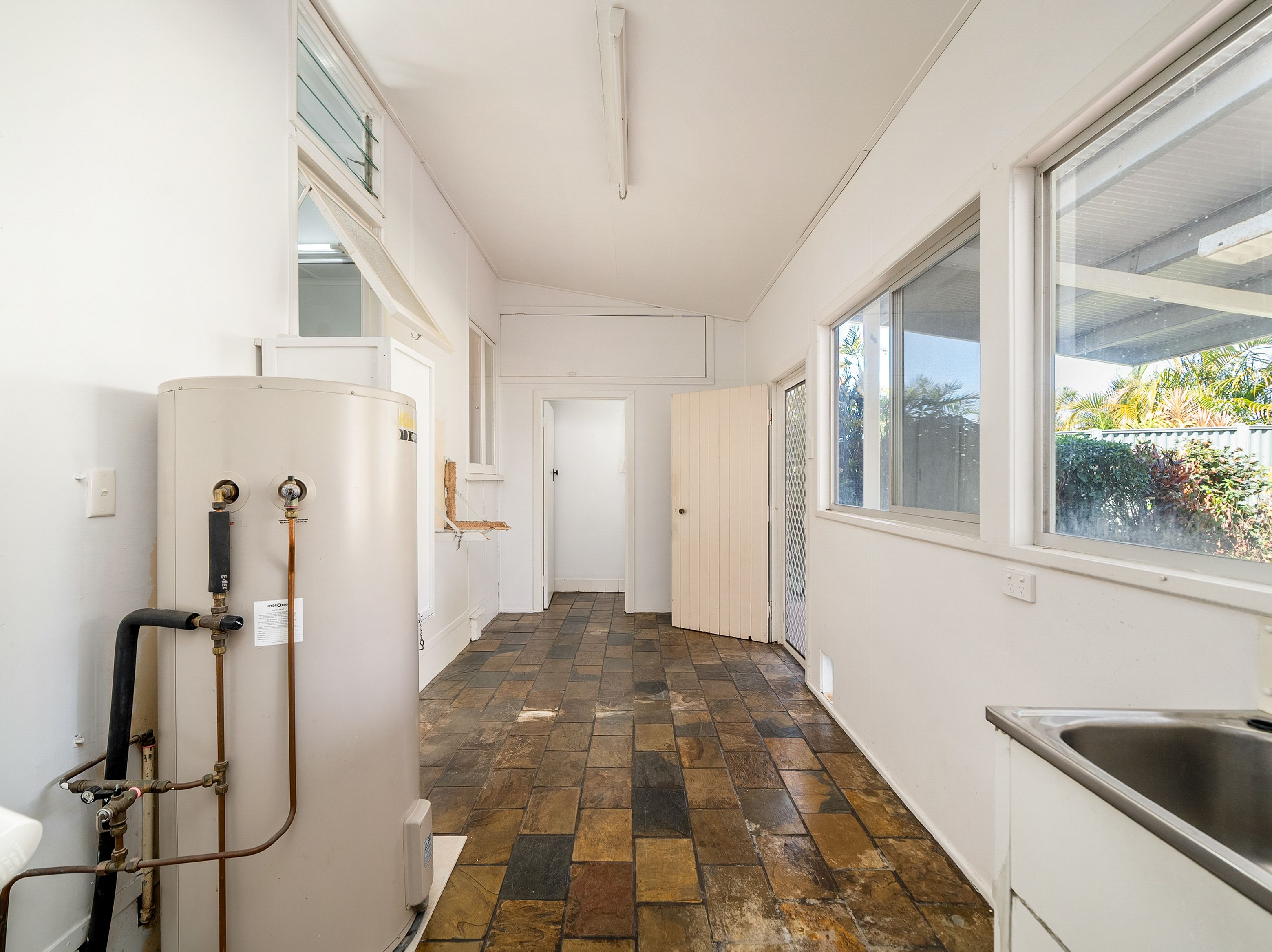133 Macdonnell Road — photo 20 of 22